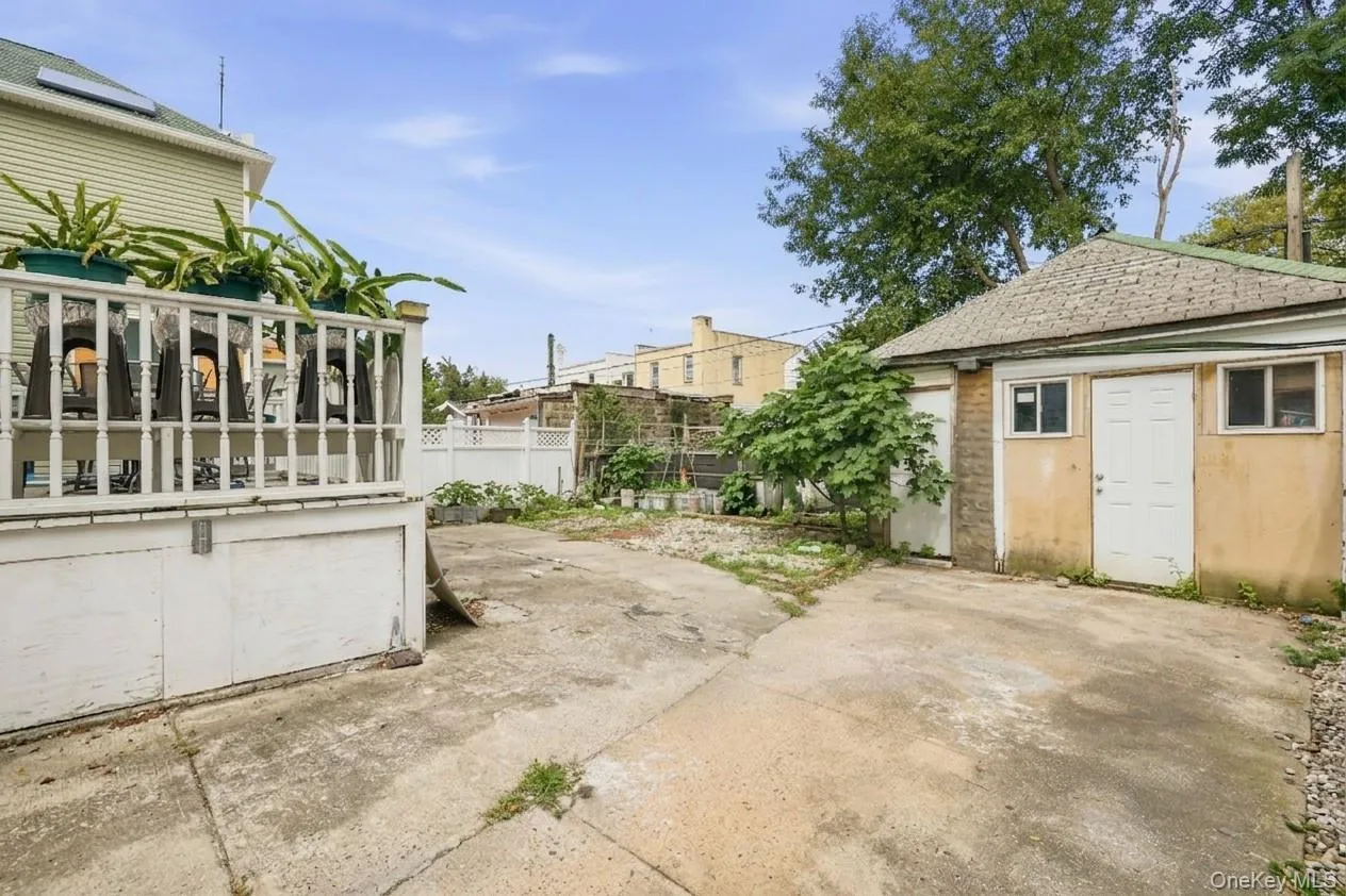 1667 51st Street, New York, NY, 4 Bedrooms Bedrooms, 14 Rooms Rooms,3 BathroomsBathrooms,Residential,For Rent,51st,0,1041182 1667 51st Street, New York, NY, 4 Bedrooms Bedrooms, 14 Rooms Rooms,3 BathroomsBathrooms,Residential,For Rent,51st,0,1041182