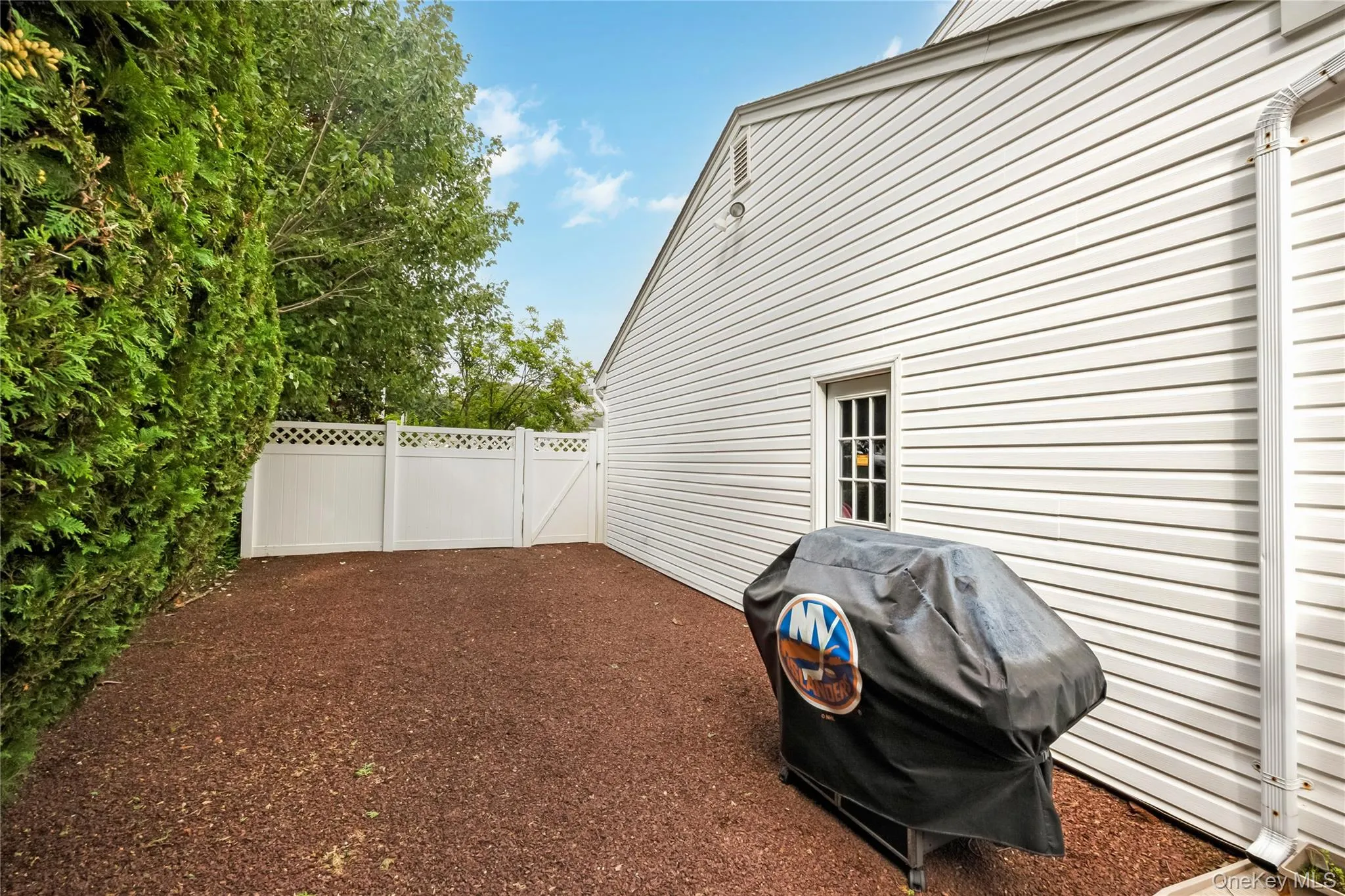 14 Arthur Street, Oyster Bay, NY, 5 Bedrooms Bedrooms, 10 Rooms Rooms,3 BathroomsBathrooms,Residential,For Rent,Arthur,0,1041184 14 Arthur Street, Oyster Bay, NY, 5 Bedrooms Bedrooms, 10 Rooms Rooms,3 BathroomsBathrooms,Residential,For Rent,Arthur,0,1041184