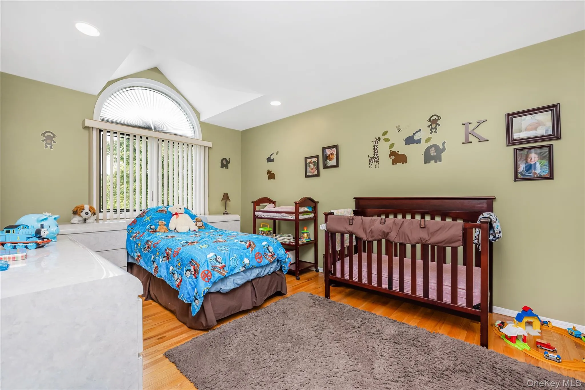 14 Arthur Street, Oyster Bay, NY, 5 Bedrooms Bedrooms, 10 Rooms Rooms,3 BathroomsBathrooms,Residential,For Rent,Arthur,0,1041184 14 Arthur Street, Oyster Bay, NY, 5 Bedrooms Bedrooms, 10 Rooms Rooms,3 BathroomsBathrooms,Residential,For Rent,Arthur,0,1041184