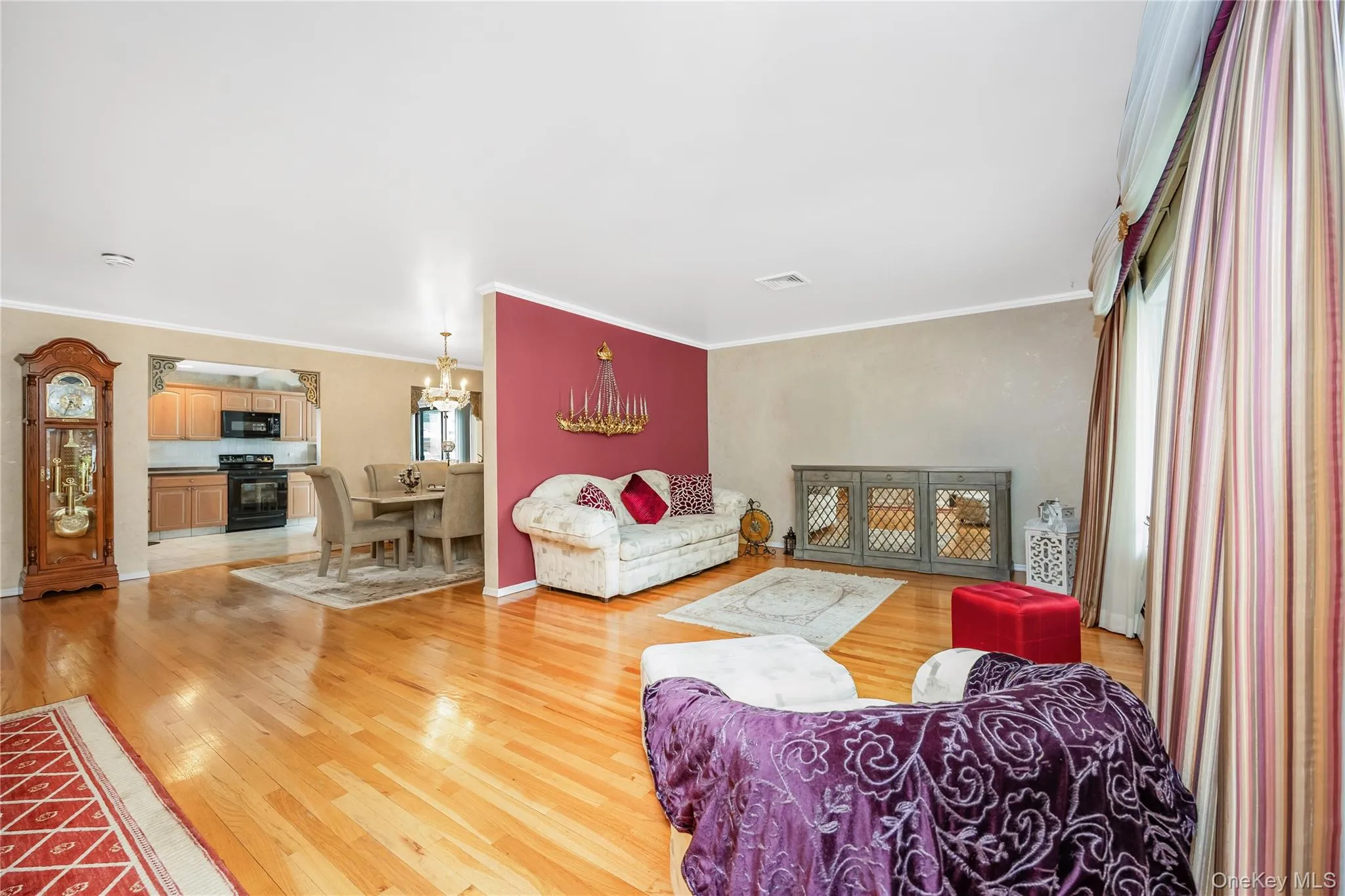 14 Arthur Street, Oyster Bay, NY, 5 Bedrooms Bedrooms, 10 Rooms Rooms,3 BathroomsBathrooms,Residential,For Rent,Arthur,0,1041184 14 Arthur Street, Oyster Bay, NY, 5 Bedrooms Bedrooms, 10 Rooms Rooms,3 BathroomsBathrooms,Residential,For Rent,Arthur,0,1041184