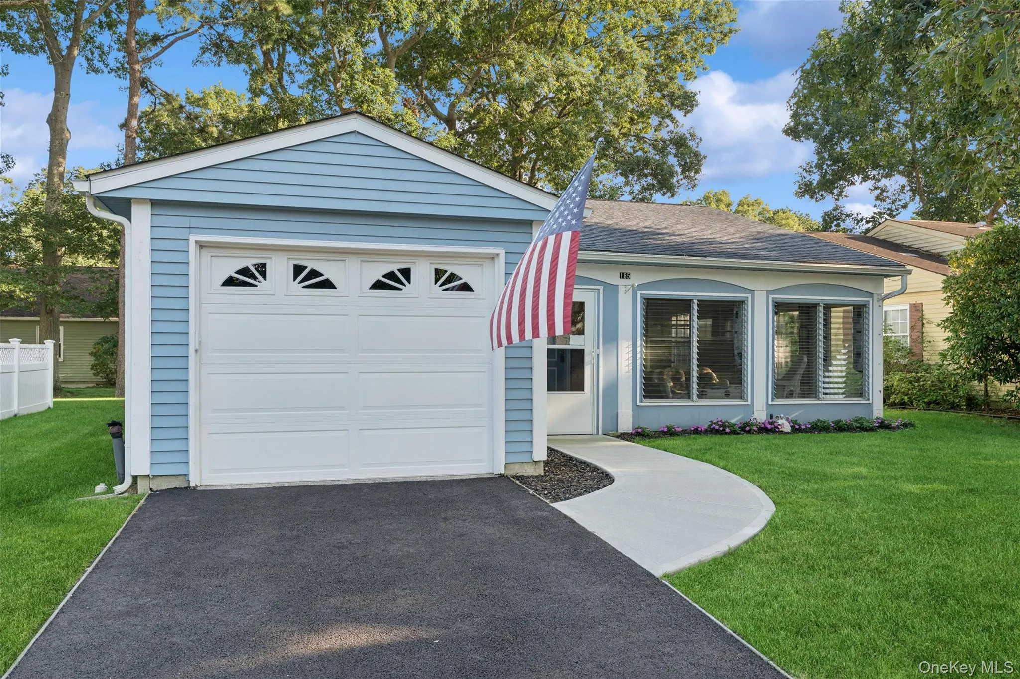 185 Kingston Drive, Brookhaven, NY, 2 Bedrooms Bedrooms, 4 Rooms Rooms,1 BathroomBathrooms,Residential,For Rent,Kingston,0,1041185 185 Kingston Drive, Brookhaven, NY, 2 Bedrooms Bedrooms, 4 Rooms Rooms,1 BathroomBathrooms,Residential,For Rent,Kingston,0,1041185