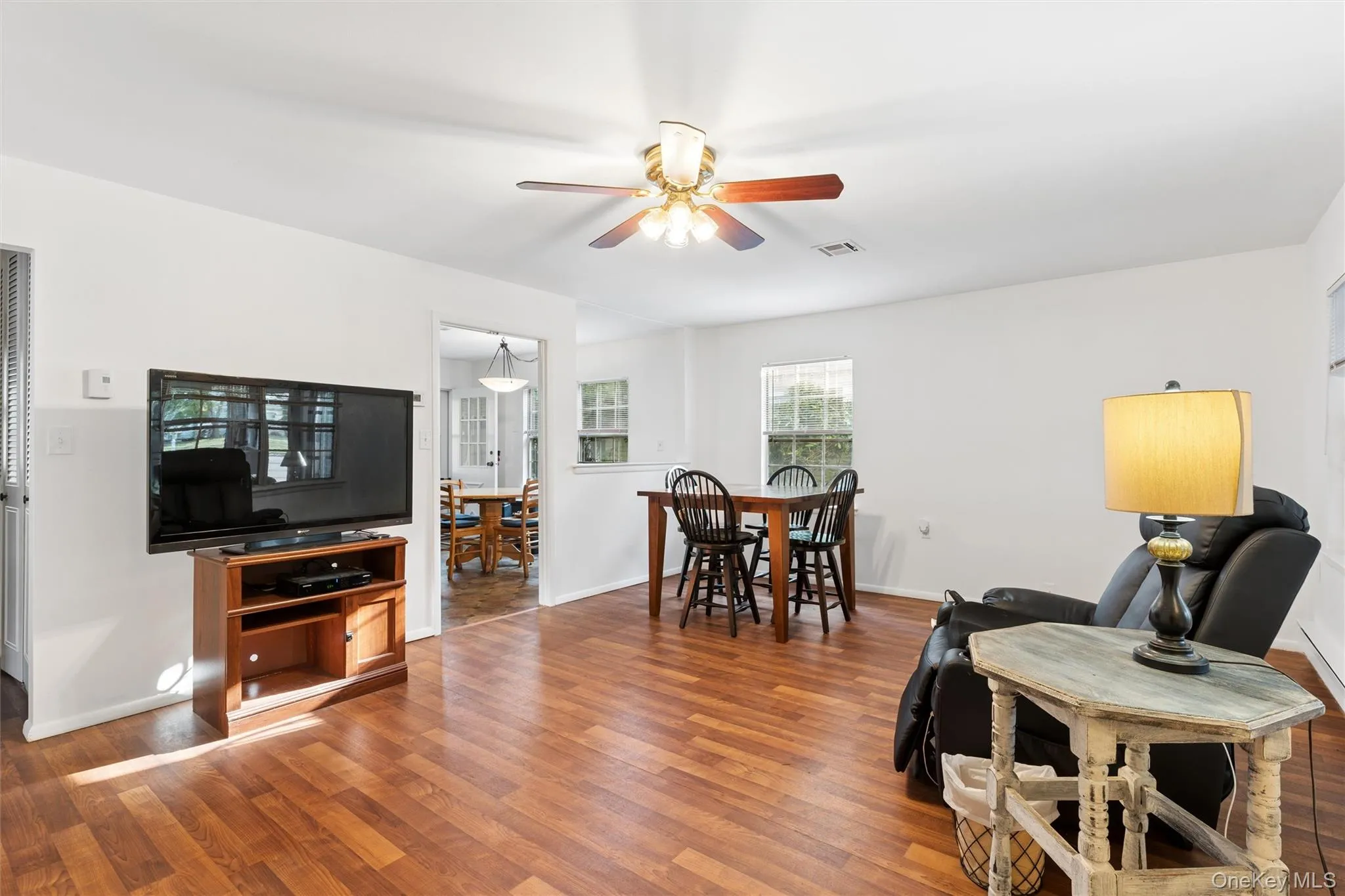 185 Kingston Drive, Brookhaven, NY, 2 Bedrooms Bedrooms, 4 Rooms Rooms,1 BathroomBathrooms,Residential,For Rent,Kingston,0,1041185 185 Kingston Drive, Brookhaven, NY, 2 Bedrooms Bedrooms, 4 Rooms Rooms,1 BathroomBathrooms,Residential,For Rent,Kingston,0,1041185