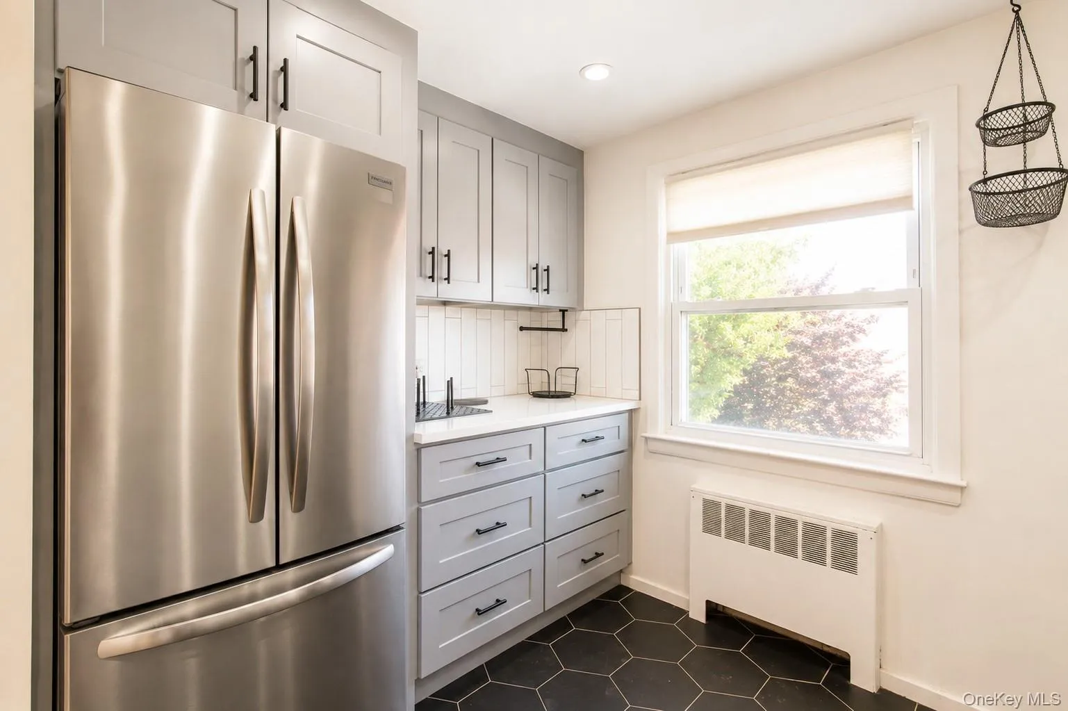 545 Park Avenue, Long Beach, NY, 1 Bedroom Bedrooms, 4 Rooms Rooms,1 BathroomBathrooms,Residential Lease,For Rent,Park,0,1041187 545 Park Avenue, Long Beach, NY, 1 Bedroom Bedrooms, 4 Rooms Rooms,1 BathroomBathrooms,Residential Lease,For Rent,Park,0,1041187