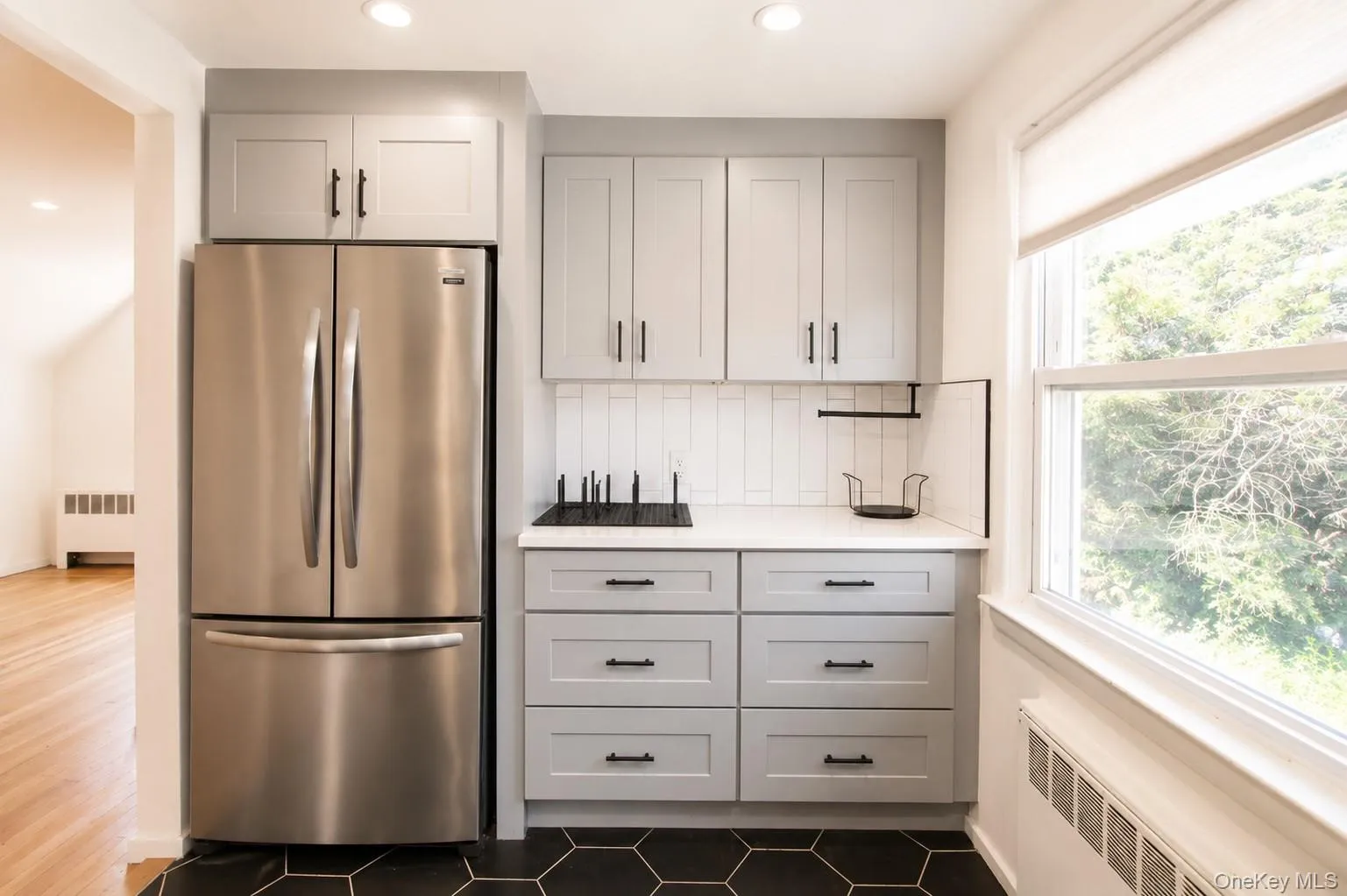 545 Park Avenue, Long Beach, NY, 1 Bedroom Bedrooms, 4 Rooms Rooms,1 BathroomBathrooms,Residential Lease,For Rent,Park,0,1041187 545 Park Avenue, Long Beach, NY, 1 Bedroom Bedrooms, 4 Rooms Rooms,1 BathroomBathrooms,Residential Lease,For Rent,Park,0,1041187