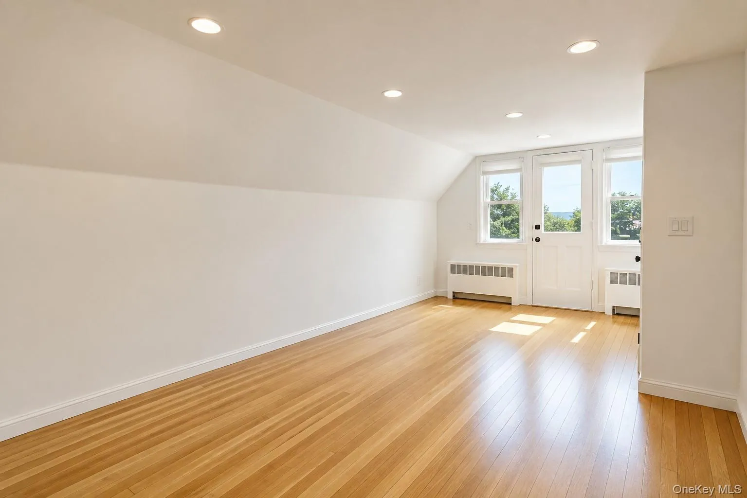 545 Park Avenue, Long Beach, NY, 1 Bedroom Bedrooms, 4 Rooms Rooms,1 BathroomBathrooms,Residential Lease,For Rent,Park,0,1041187 545 Park Avenue, Long Beach, NY, 1 Bedroom Bedrooms, 4 Rooms Rooms,1 BathroomBathrooms,Residential Lease,For Rent,Park,0,1041187