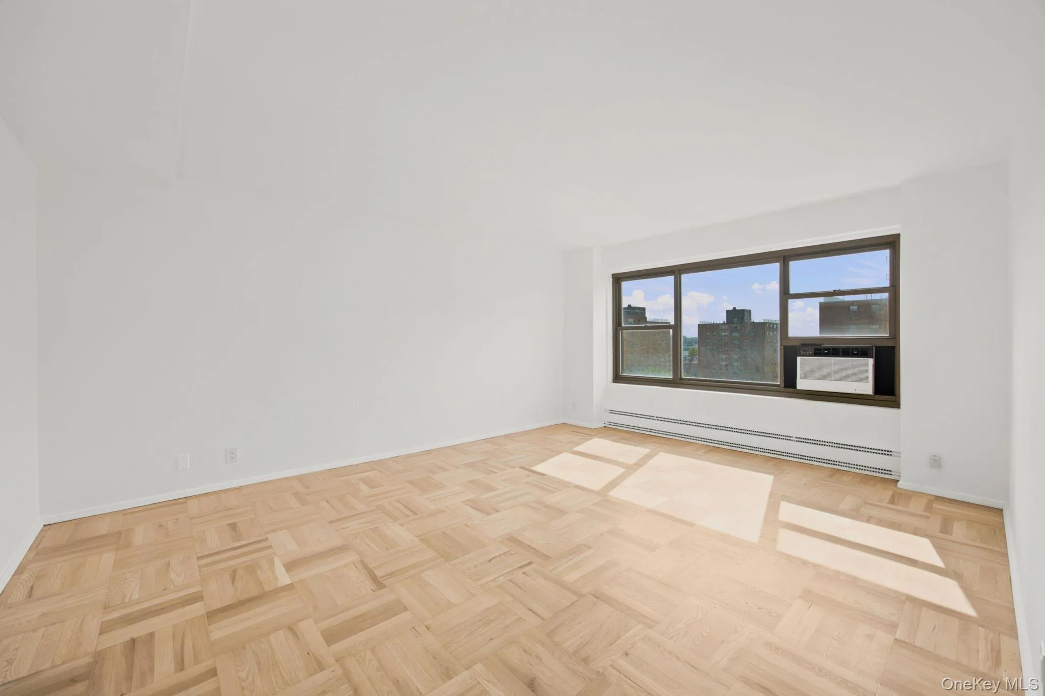 21-41 34th Avenue, New York, NY, 2 Bedrooms Bedrooms, 5 Rooms Rooms,1 BathroomBathrooms,Residential,For Rent,34th,0,1041188 21-41 34th Avenue, New York, NY, 2 Bedrooms Bedrooms, 5 Rooms Rooms,1 BathroomBathrooms,Residential,For Rent,34th,0,1041188
