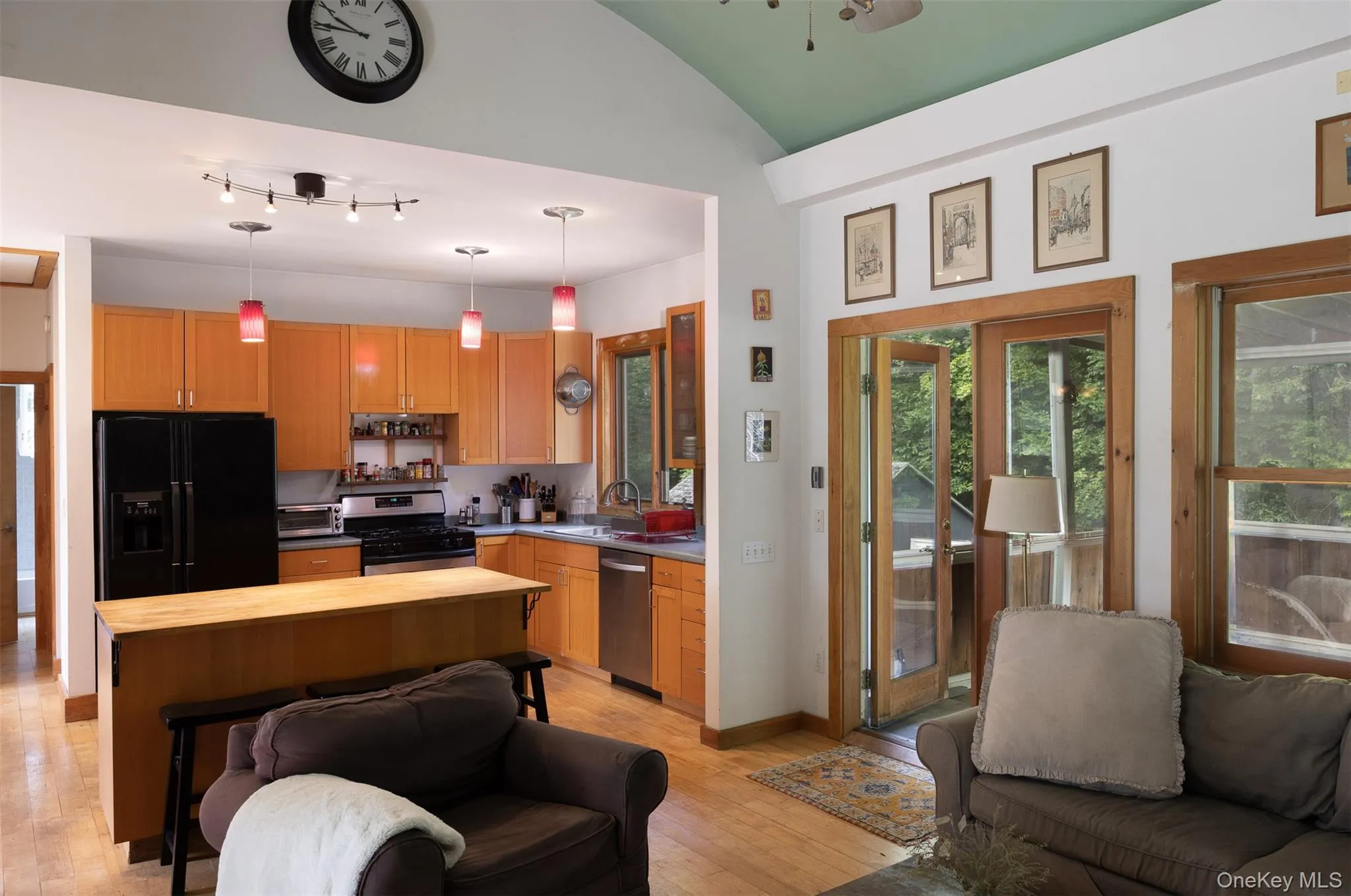 248 Stoll Road, Saugerties, NY, 3 Bedrooms Bedrooms, ,2 BathroomsBathrooms,Residential,For Rent,Stoll,0,1041190 248 Stoll Road, Saugerties, NY, 3 Bedrooms Bedrooms, ,2 BathroomsBathrooms,Residential,For Rent,Stoll,0,1041190
