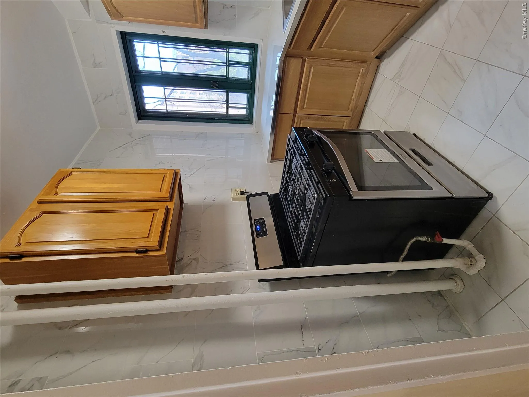 1503 Metropolitan Avenue, New York, NY, 1 Bedroom Bedrooms, 3 Rooms Rooms,1 BathroomBathrooms,Residential,For Rent,Metropolitan,0,1041191 1503 Metropolitan Avenue, New York, NY, 1 Bedroom Bedrooms, 3 Rooms Rooms,1 BathroomBathrooms,Residential,For Rent,Metropolitan,0,1041191