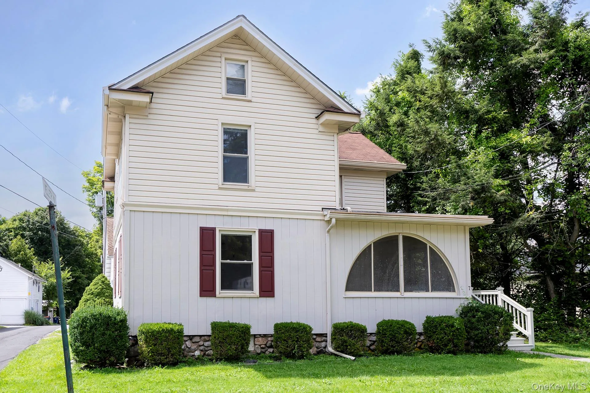 7 Maple Avenue, Washington, NY, 3 Bedrooms Bedrooms, 7 Rooms Rooms,1 BathroomBathrooms,Residential,For Rent,Maple,0,1041192 7 Maple Avenue, Washington, NY, 3 Bedrooms Bedrooms, 7 Rooms Rooms,1 BathroomBathrooms,Residential,For Rent,Maple,0,1041192