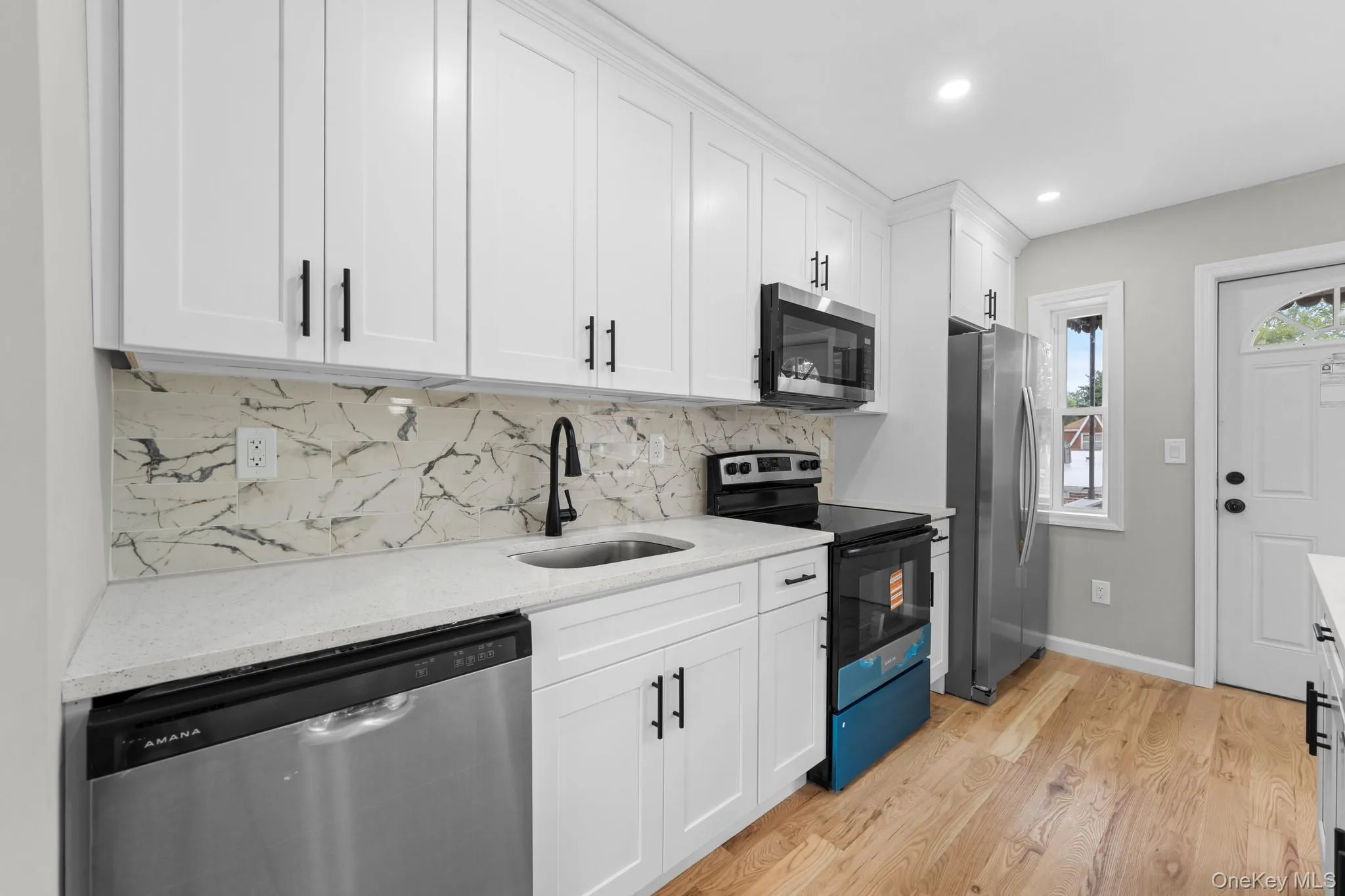 4067 Baychester Avenue, New York, NY, 3 Bedrooms Bedrooms, 12 Rooms Rooms,2 BathroomsBathrooms,Residential,For Rent,Baychester,0,1041194 4067 Baychester Avenue, New York, NY, 3 Bedrooms Bedrooms, 12 Rooms Rooms,2 BathroomsBathrooms,Residential,For Rent,Baychester,0,1041194