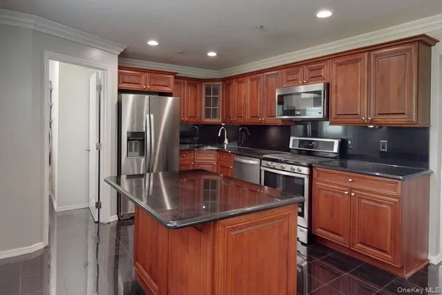 175 Overlook Drive, Brookhaven, NY, 2 Bedrooms Bedrooms, 6 Rooms Rooms,2 BathroomsBathrooms,Residential Lease,For Rent,Overlook,0,1041195 175 Overlook Drive, Brookhaven, NY, 2 Bedrooms Bedrooms, 6 Rooms Rooms,2 BathroomsBathrooms,Residential Lease,For Rent,Overlook,0,1041195