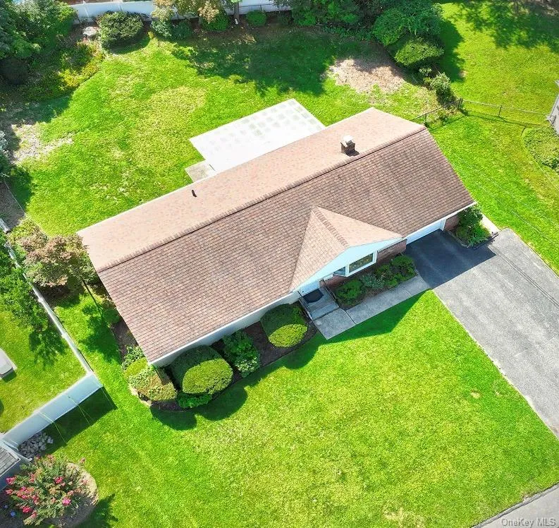 20 Sprucetree Lane, Huntington, NY, 3 Bedrooms Bedrooms, 5 Rooms Rooms,1 BathroomBathrooms,Residential,For Rent,Sprucetree,0,1041196 20 Sprucetree Lane, Huntington, NY, 3 Bedrooms Bedrooms, 5 Rooms Rooms,1 BathroomBathrooms,Residential,For Rent,Sprucetree,0,1041196