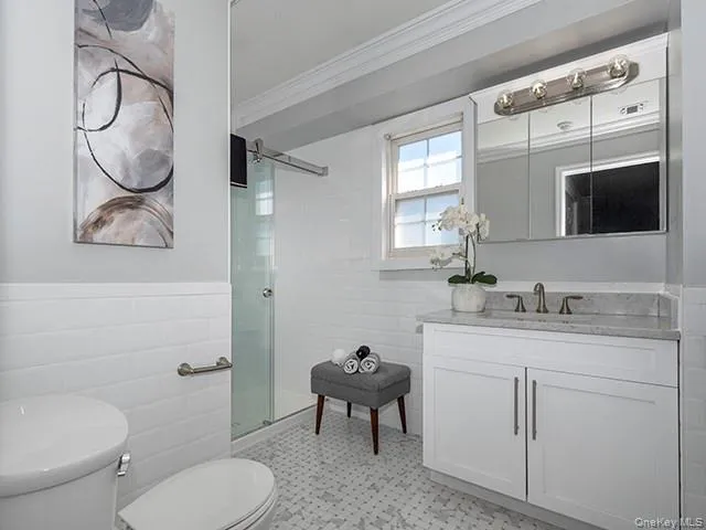 121 Overlook Drive, Brookhaven, NY, 1 Bedroom Bedrooms, 5 Rooms Rooms,2 BathroomsBathrooms,Residential Lease,For Rent,Overlook,0,1041202 121 Overlook Drive, Brookhaven, NY, 1 Bedroom Bedrooms, 5 Rooms Rooms,2 BathroomsBathrooms,Residential Lease,For Rent,Overlook,0,1041202