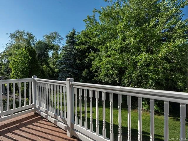 121 Overlook Drive, Brookhaven, NY, 1 Bedroom Bedrooms, 5 Rooms Rooms,2 BathroomsBathrooms,Residential Lease,For Rent,Overlook,0,1041202 121 Overlook Drive, Brookhaven, NY, 1 Bedroom Bedrooms, 5 Rooms Rooms,2 BathroomsBathrooms,Residential Lease,For Rent,Overlook,0,1041202