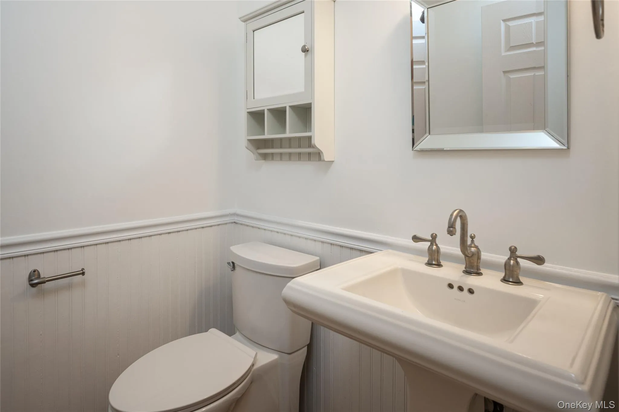 64 Tee Lane, Red Hook, NY, 3 Bedrooms Bedrooms, 7 Rooms Rooms,2 BathroomsBathrooms,Residential Lease,For Rent,Tee,0,1041204 64 Tee Lane, Red Hook, NY, 3 Bedrooms Bedrooms, 7 Rooms Rooms,2 BathroomsBathrooms,Residential Lease,For Rent,Tee,0,1041204