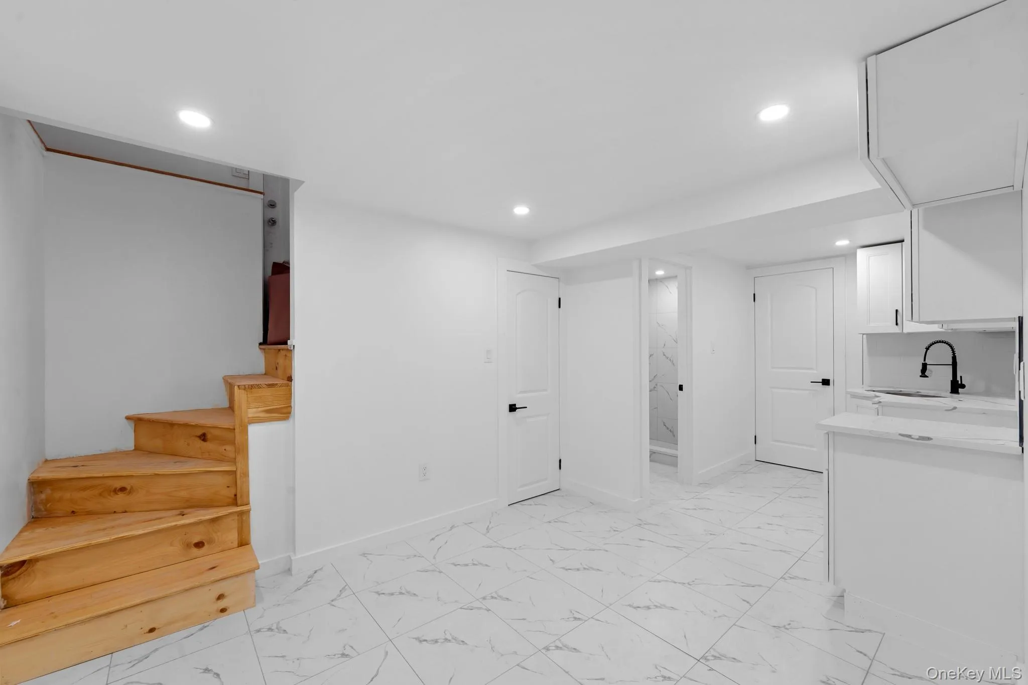 18704 Williamson Avenue, New York, NY, 4 Bedrooms Bedrooms, 12 Rooms Rooms,3 BathroomsBathrooms,Residential,For Rent,Williamson,0,1041205 18704 Williamson Avenue, New York, NY, 4 Bedrooms Bedrooms, 12 Rooms Rooms,3 BathroomsBathrooms,Residential,For Rent,Williamson,0,1041205