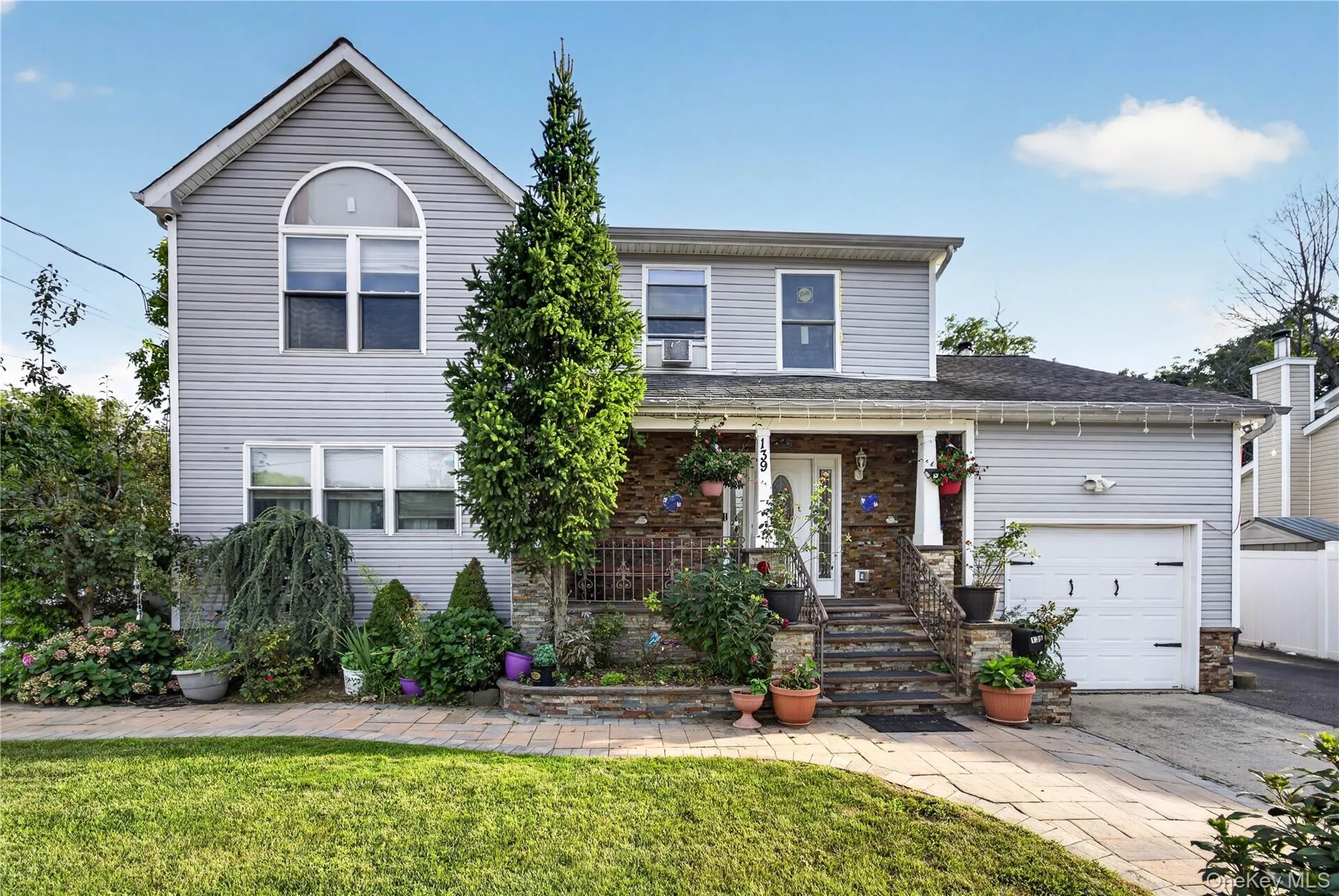 139 Smith Street, Babylon, NY, 6 Bedrooms Bedrooms, 16 Rooms Rooms,3 BathroomsBathrooms,Residential,For Rent,Smith,0,1041214 139 Smith Street, Babylon, NY, 6 Bedrooms Bedrooms, 16 Rooms Rooms,3 BathroomsBathrooms,Residential,For Rent,Smith,0,1041214