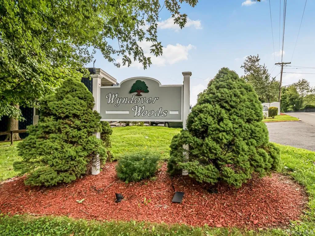 9 Wyndover Woods Lane, White Plains, NY, 2 Bedrooms Bedrooms, 4 Rooms Rooms,1 BathroomBathrooms,Residential Lease,For Rent,Wyndover Woods,0,1041219 9 Wyndover Woods Lane, White Plains, NY, 2 Bedrooms Bedrooms, 4 Rooms Rooms,1 BathroomBathrooms,Residential Lease,For Rent,Wyndover Woods,0,1041219