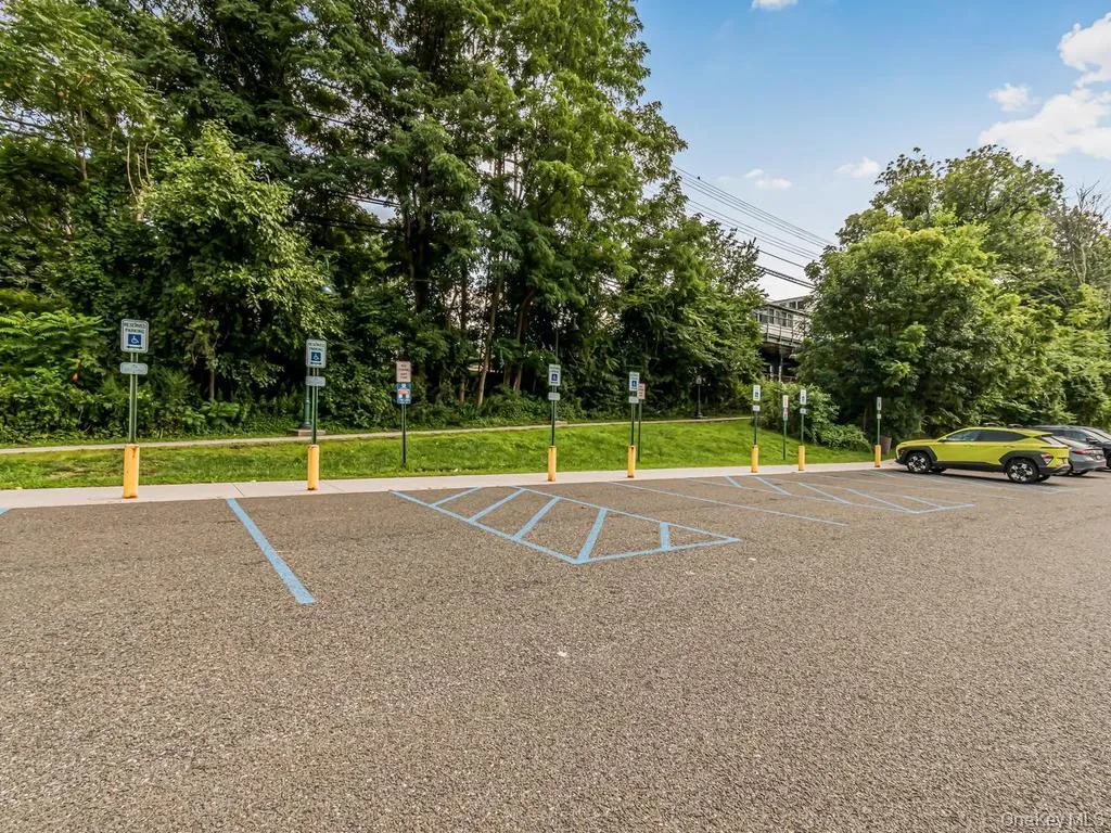 9 Wyndover Woods Lane, White Plains, NY, 2 Bedrooms Bedrooms, 4 Rooms Rooms,1 BathroomBathrooms,Residential Lease,For Rent,Wyndover Woods,0,1041219 9 Wyndover Woods Lane, White Plains, NY, 2 Bedrooms Bedrooms, 4 Rooms Rooms,1 BathroomBathrooms,Residential Lease,For Rent,Wyndover Woods,0,1041219