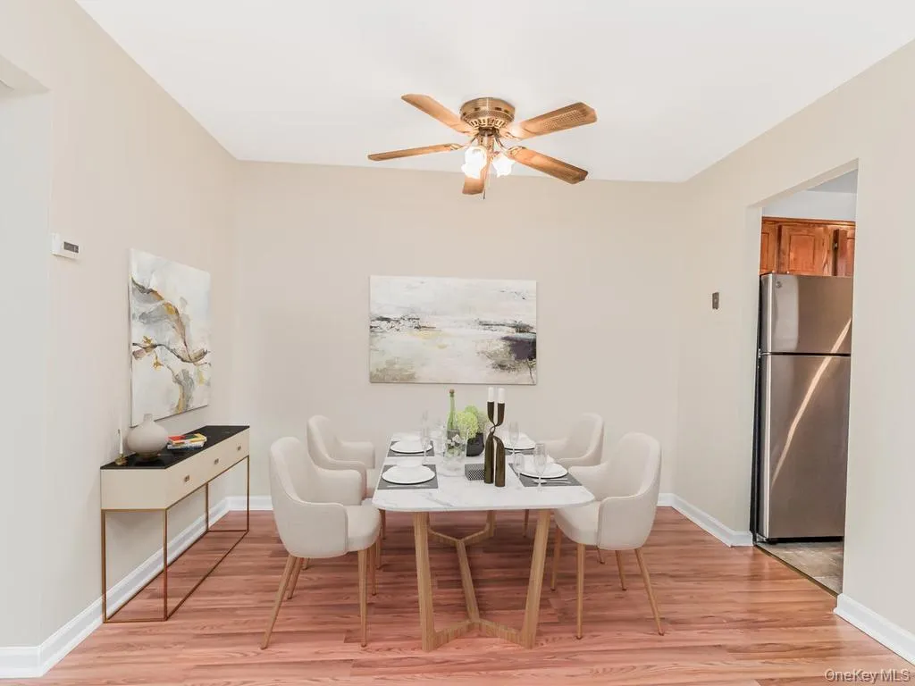 9 Wyndover Woods Lane, White Plains, NY, 2 Bedrooms Bedrooms, 4 Rooms Rooms,1 BathroomBathrooms,Residential Lease,For Rent,Wyndover Woods,0,1041219 9 Wyndover Woods Lane, White Plains, NY, 2 Bedrooms Bedrooms, 4 Rooms Rooms,1 BathroomBathrooms,Residential Lease,For Rent,Wyndover Woods,0,1041219