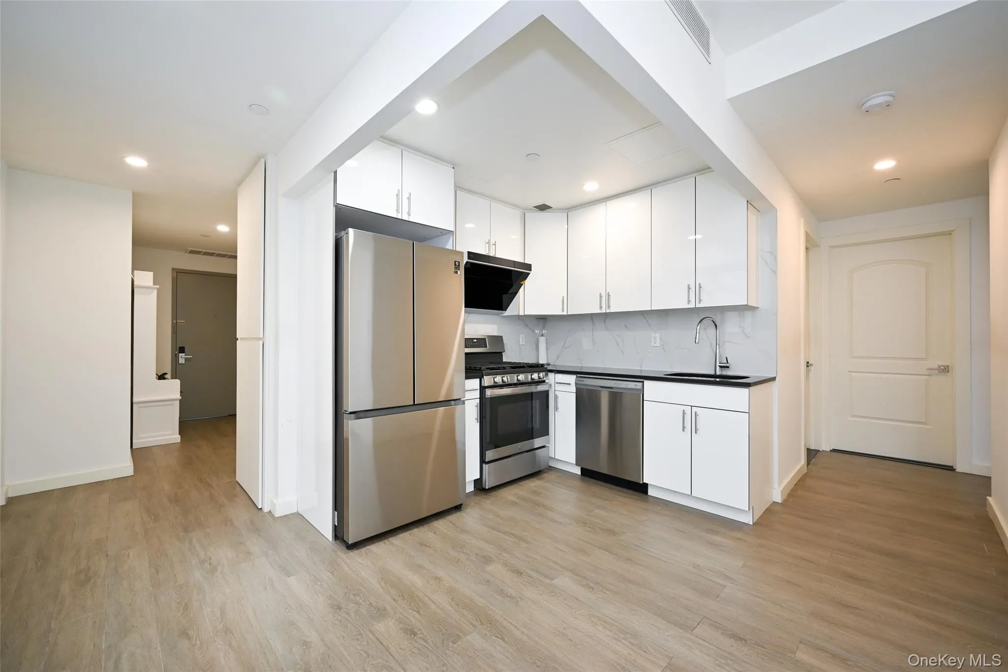 144-27 Sanford Avenue, New York, NY, 2 Bedrooms Bedrooms, 7 Rooms Rooms,2 BathroomsBathrooms,Residential,For Rent,Sanford,0,1041221 144-27 Sanford Avenue, New York, NY, 2 Bedrooms Bedrooms, 7 Rooms Rooms,2 BathroomsBathrooms,Residential,For Rent,Sanford,0,1041221