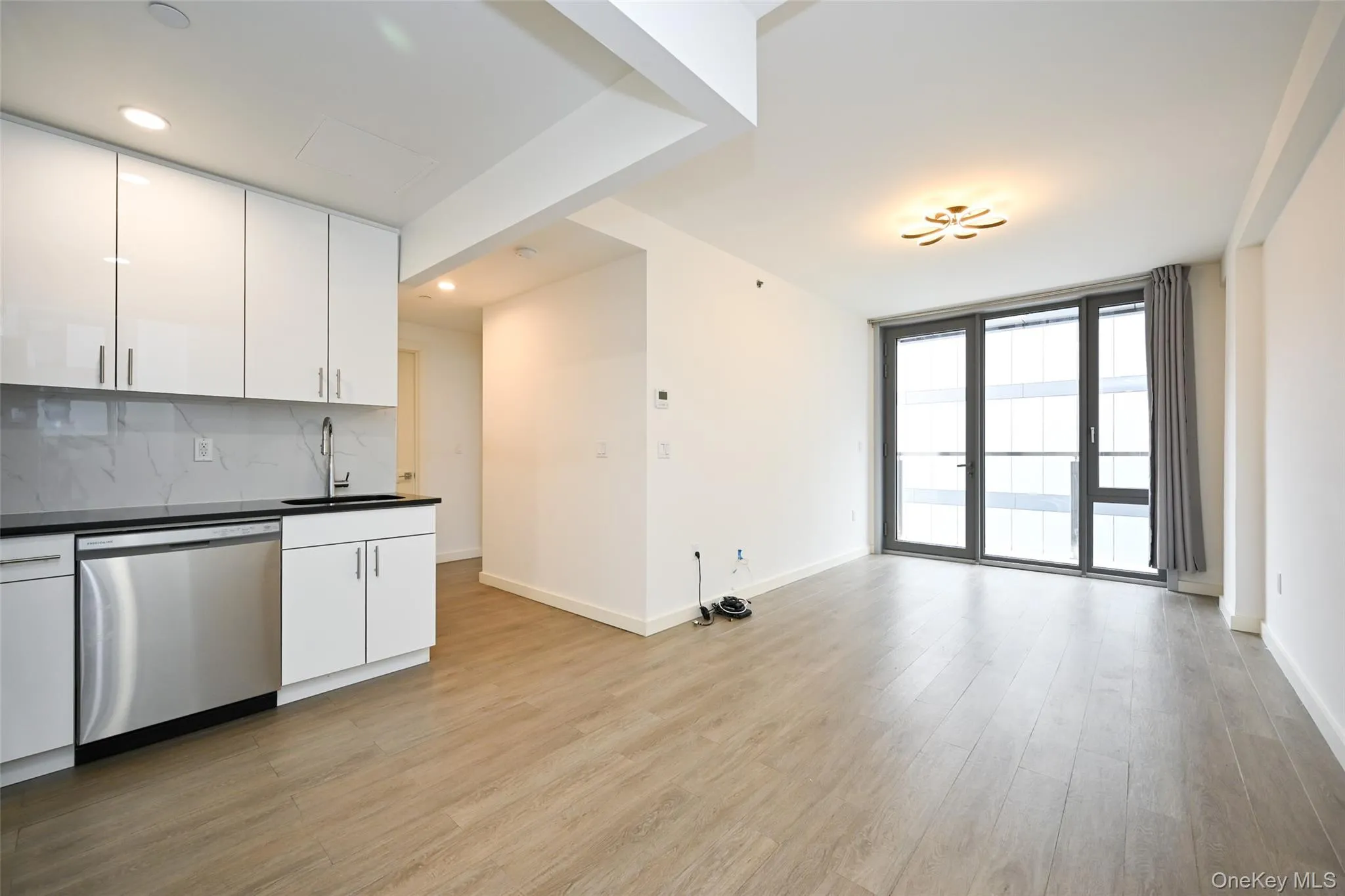 144-27 Sanford Avenue, New York, NY, 2 Bedrooms Bedrooms, 7 Rooms Rooms,2 BathroomsBathrooms,Residential,For Rent,Sanford,0,1041221 144-27 Sanford Avenue, New York, NY, 2 Bedrooms Bedrooms, 7 Rooms Rooms,2 BathroomsBathrooms,Residential,For Rent,Sanford,0,1041221
