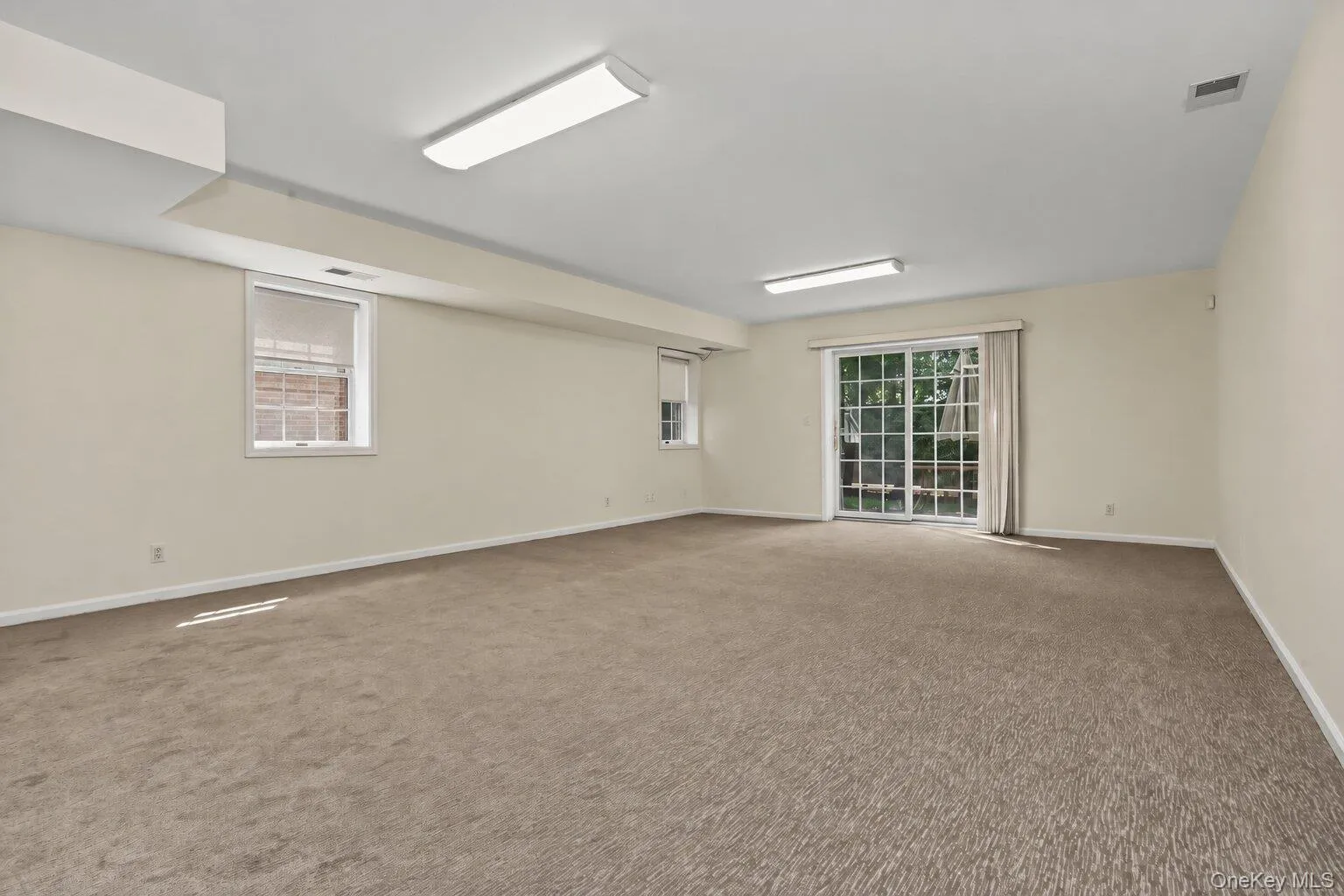 120 Woodruff Avenue, Eastchester, NY, 3 Bedrooms Bedrooms, 8 Rooms Rooms,2 BathroomsBathrooms,Residential Lease,For Rent,Woodruff,0,1041223 120 Woodruff Avenue, Eastchester, NY, 3 Bedrooms Bedrooms, 8 Rooms Rooms,2 BathroomsBathrooms,Residential Lease,For Rent,Woodruff,0,1041223