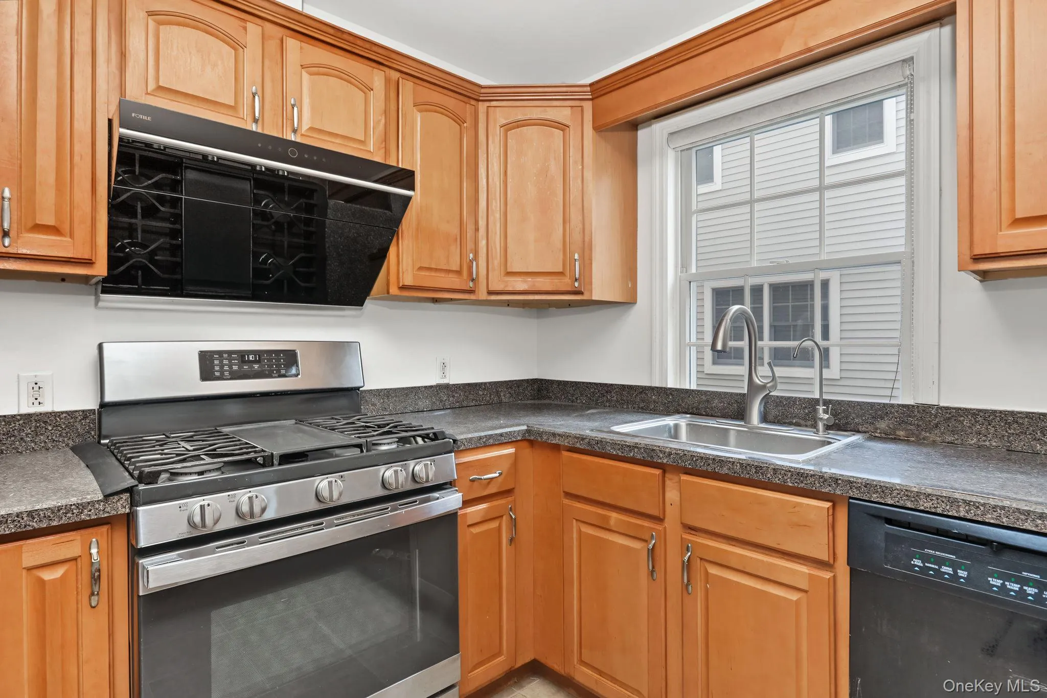 120 Woodruff Avenue, Eastchester, NY, 3 Bedrooms Bedrooms, 8 Rooms Rooms,2 BathroomsBathrooms,Residential Lease,For Rent,Woodruff,0,1041223 120 Woodruff Avenue, Eastchester, NY, 3 Bedrooms Bedrooms, 8 Rooms Rooms,2 BathroomsBathrooms,Residential Lease,For Rent,Woodruff,0,1041223