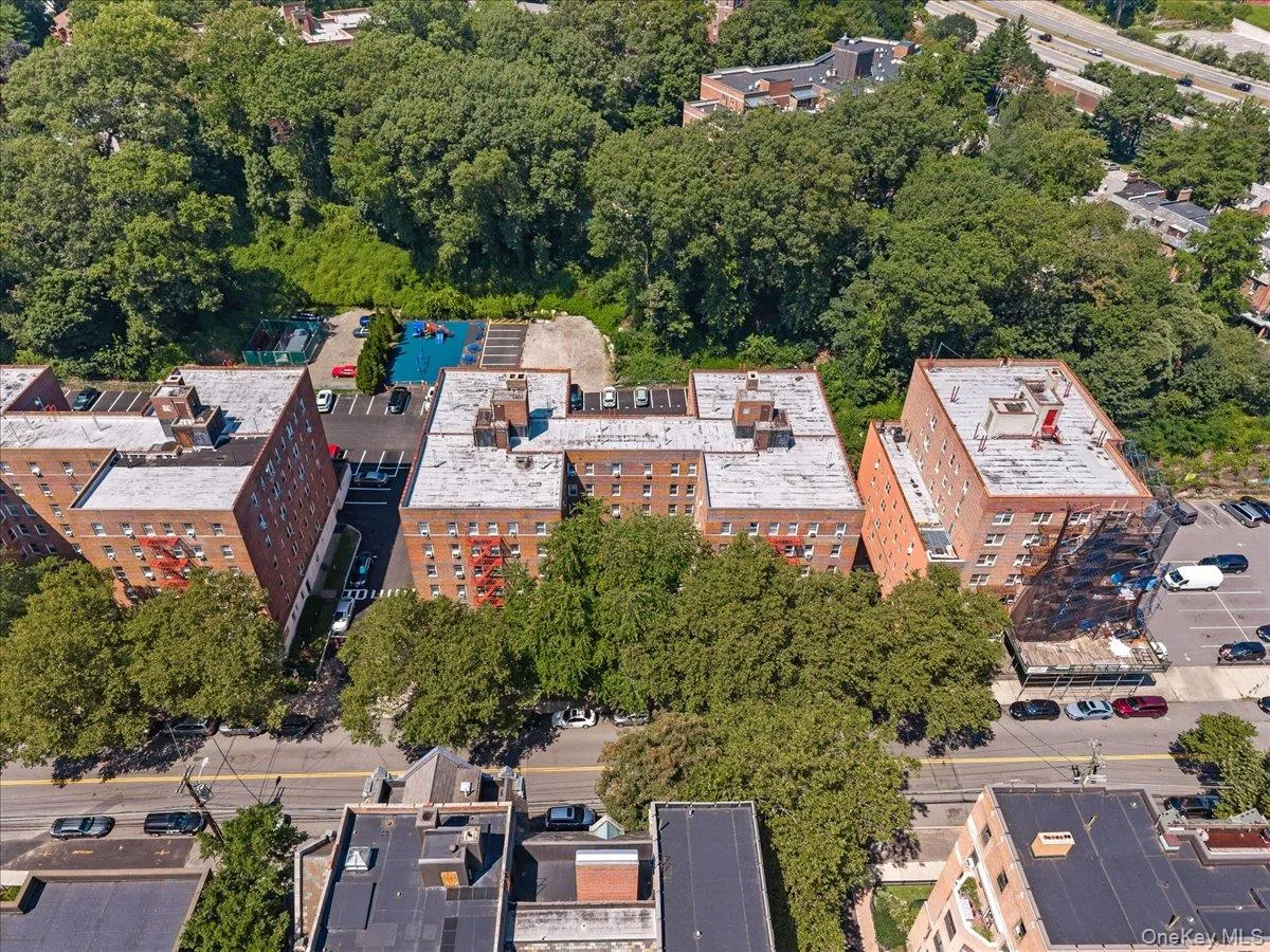 821 Bronx River Road, Yonkers, NY, 1 Bedroom Bedrooms, 4 Rooms Rooms,1 BathroomBathrooms,Residential,For Rent,Bronx River,0,1041232 821 Bronx River Road, Yonkers, NY, 1 Bedroom Bedrooms, 4 Rooms Rooms,1 BathroomBathrooms,Residential,For Rent,Bronx River,0,1041232