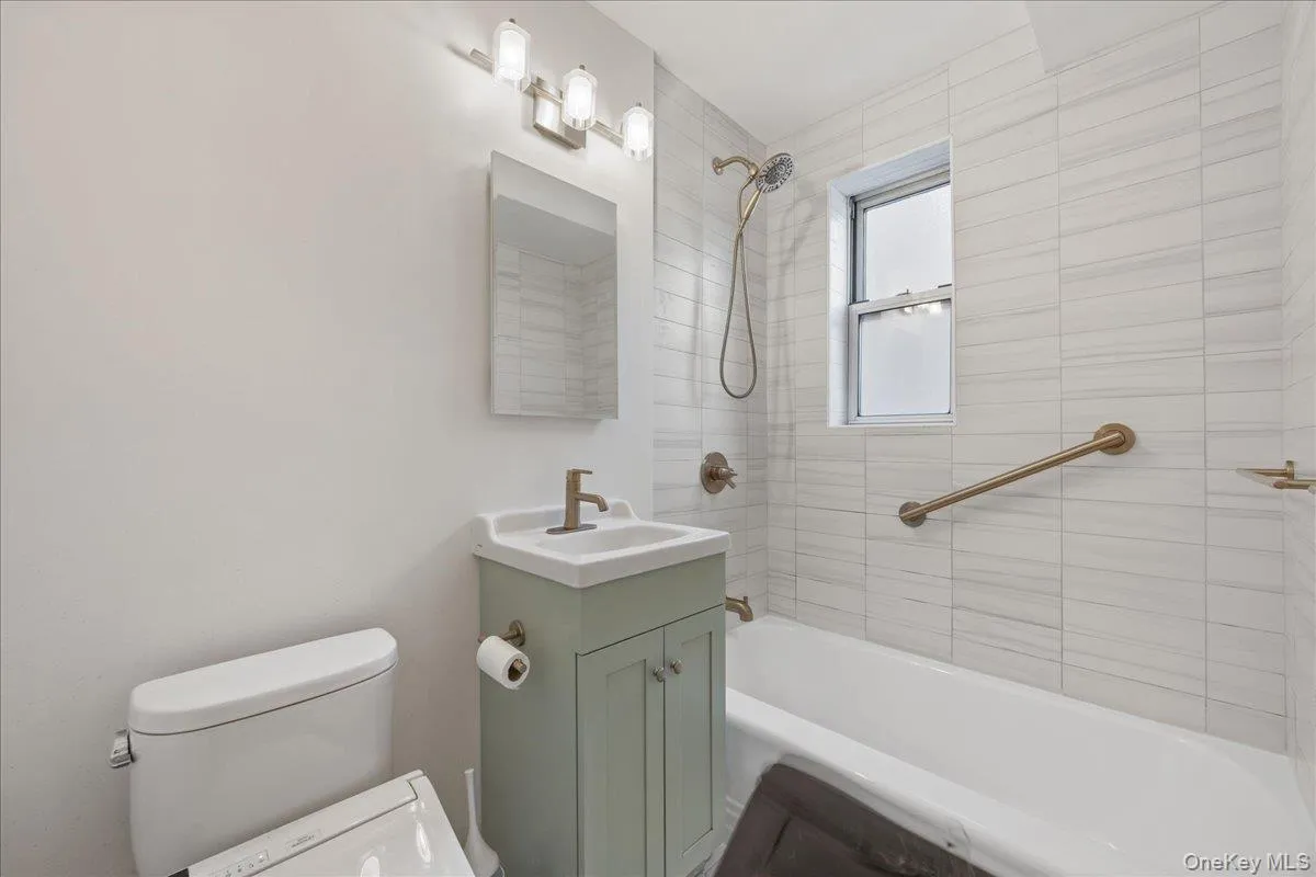 821 Bronx River Road, Yonkers, NY, 1 Bedroom Bedrooms, 4 Rooms Rooms,1 BathroomBathrooms,Residential,For Rent,Bronx River,0,1041232 821 Bronx River Road, Yonkers, NY, 1 Bedroom Bedrooms, 4 Rooms Rooms,1 BathroomBathrooms,Residential,For Rent,Bronx River,0,1041232