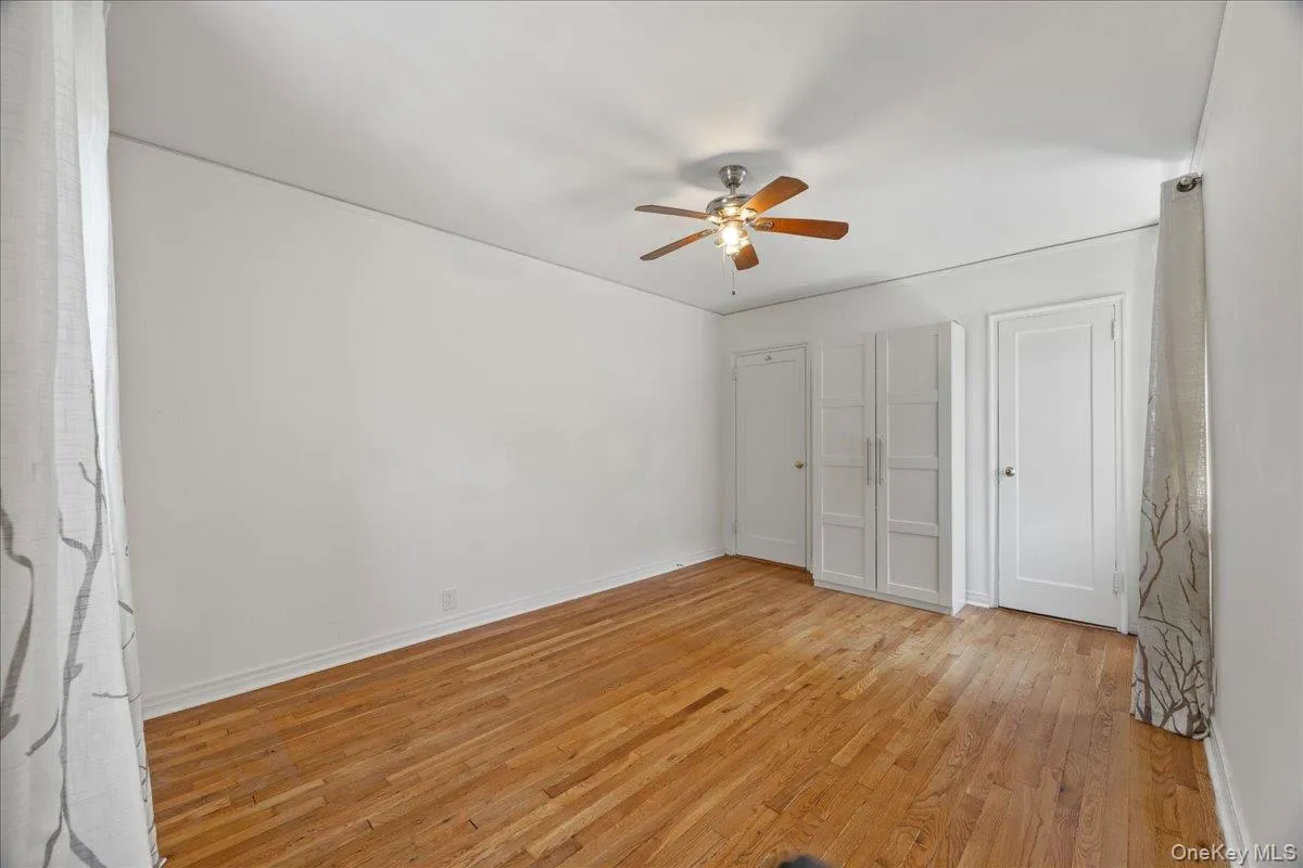 821 Bronx River Road, Yonkers, NY, 1 Bedroom Bedrooms, 4 Rooms Rooms,1 BathroomBathrooms,Residential,For Rent,Bronx River,0,1041232 821 Bronx River Road, Yonkers, NY, 1 Bedroom Bedrooms, 4 Rooms Rooms,1 BathroomBathrooms,Residential,For Rent,Bronx River,0,1041232