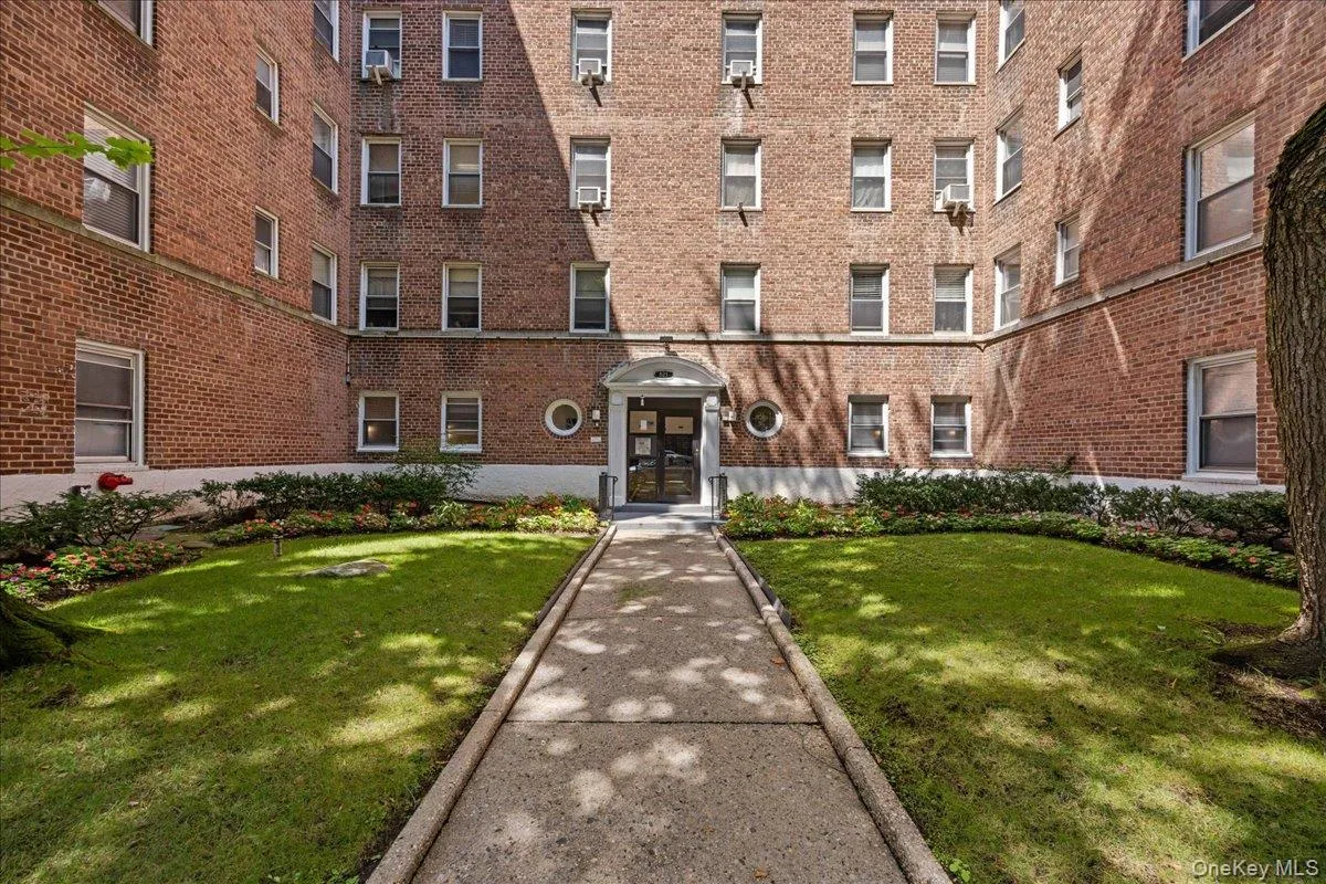 821 Bronx River Road, Yonkers, NY, 1 Bedroom Bedrooms, 4 Rooms Rooms,1 BathroomBathrooms,Residential,For Rent,Bronx River,0,1041232 821 Bronx River Road, Yonkers, NY, 1 Bedroom Bedrooms, 4 Rooms Rooms,1 BathroomBathrooms,Residential,For Rent,Bronx River,0,1041232