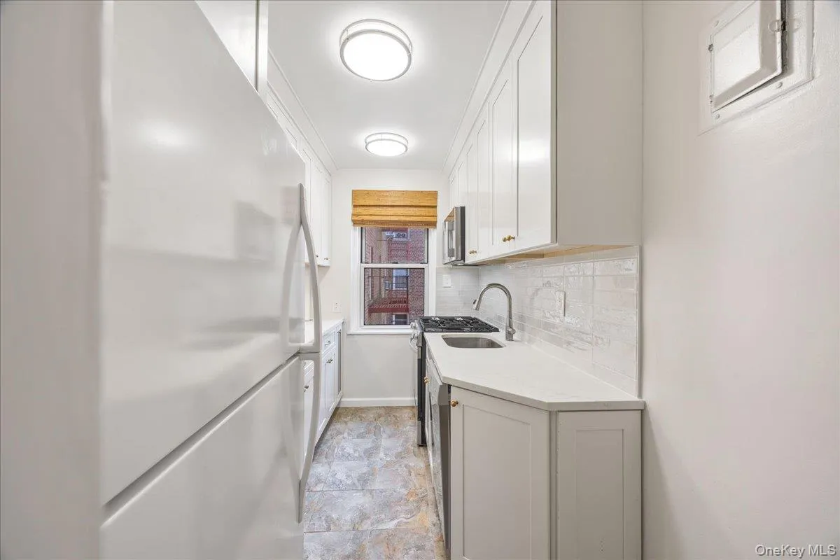 821 Bronx River Road, Yonkers, NY, 1 Bedroom Bedrooms, 4 Rooms Rooms,1 BathroomBathrooms,Residential,For Rent,Bronx River,0,1041232 821 Bronx River Road, Yonkers, NY, 1 Bedroom Bedrooms, 4 Rooms Rooms,1 BathroomBathrooms,Residential,For Rent,Bronx River,0,1041232