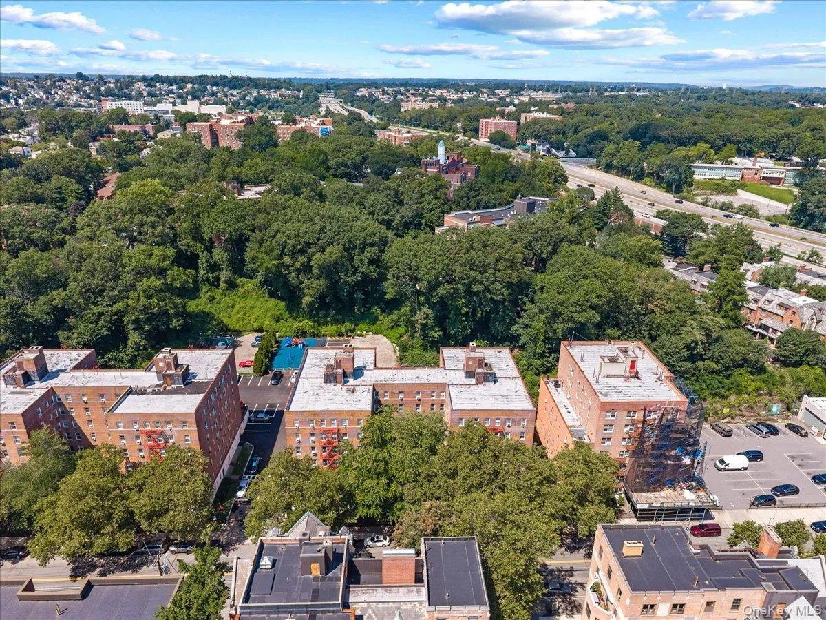 821 Bronx River Road, Yonkers, NY, 1 Bedroom Bedrooms, 4 Rooms Rooms,1 BathroomBathrooms,Residential,For Rent,Bronx River,0,1041232 821 Bronx River Road, Yonkers, NY, 1 Bedroom Bedrooms, 4 Rooms Rooms,1 BathroomBathrooms,Residential,For Rent,Bronx River,0,1041232