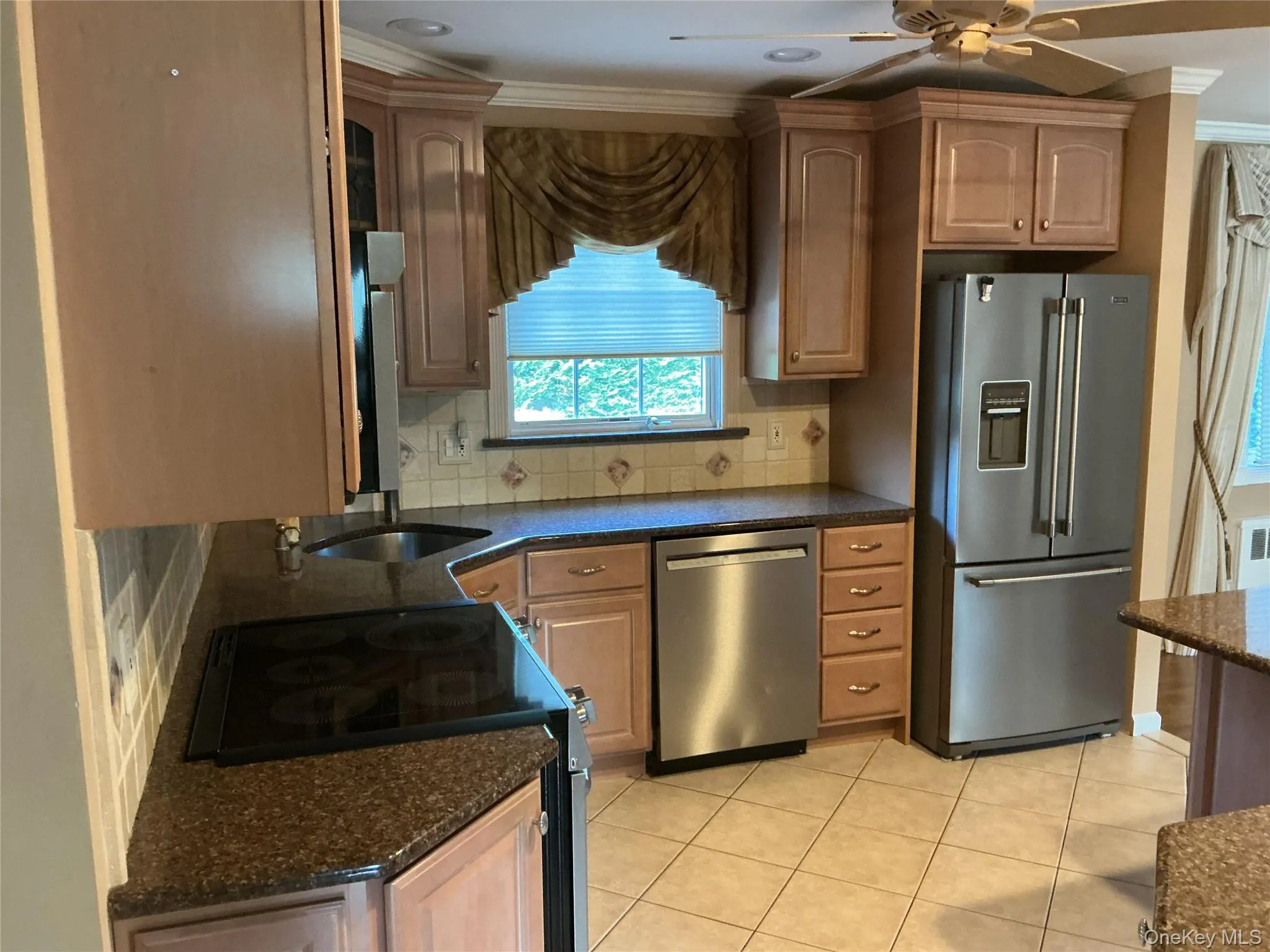 11 Frankel Road, Oyster Bay, NY, 3 Bedrooms Bedrooms, 7 Rooms Rooms,2 BathroomsBathrooms,Residential Lease,For Rent,Frankel,0,1041233 11 Frankel Road, Oyster Bay, NY, 3 Bedrooms Bedrooms, 7 Rooms Rooms,2 BathroomsBathrooms,Residential Lease,For Rent,Frankel,0,1041233