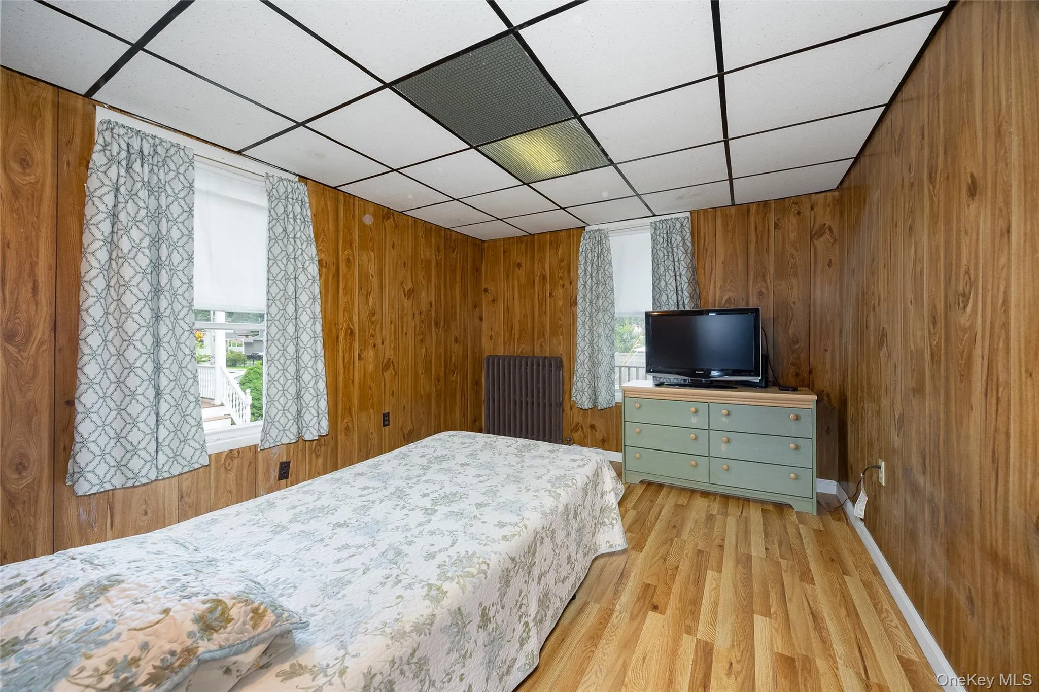 42 Oak Street, Beacon, NY, 2 Bedrooms Bedrooms, 6 Rooms Rooms,1 BathroomBathrooms,Residential,For Rent,Oak,0,1041236 42 Oak Street, Beacon, NY, 2 Bedrooms Bedrooms, 6 Rooms Rooms,1 BathroomBathrooms,Residential,For Rent,Oak,0,1041236