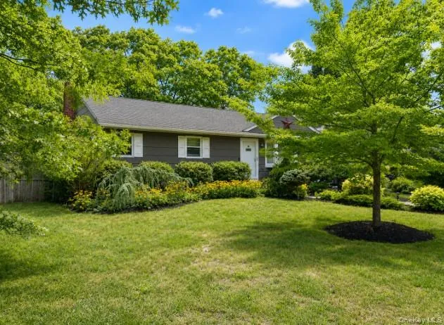 32 Robinson Avenue, Brookhaven, NY, 3 Bedrooms Bedrooms, 5 Rooms Rooms,1 BathroomBathrooms,Residential,For Rent,Robinson,0,1041239 32 Robinson Avenue, Brookhaven, NY, 3 Bedrooms Bedrooms, 5 Rooms Rooms,1 BathroomBathrooms,Residential,For Rent,Robinson,0,1041239