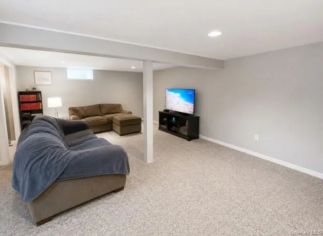 32 Robinson Avenue, Brookhaven, NY, 3 Bedrooms Bedrooms, 5 Rooms Rooms,1 BathroomBathrooms,Residential,For Rent,Robinson,0,1041239 32 Robinson Avenue, Brookhaven, NY, 3 Bedrooms Bedrooms, 5 Rooms Rooms,1 BathroomBathrooms,Residential,For Rent,Robinson,0,1041239