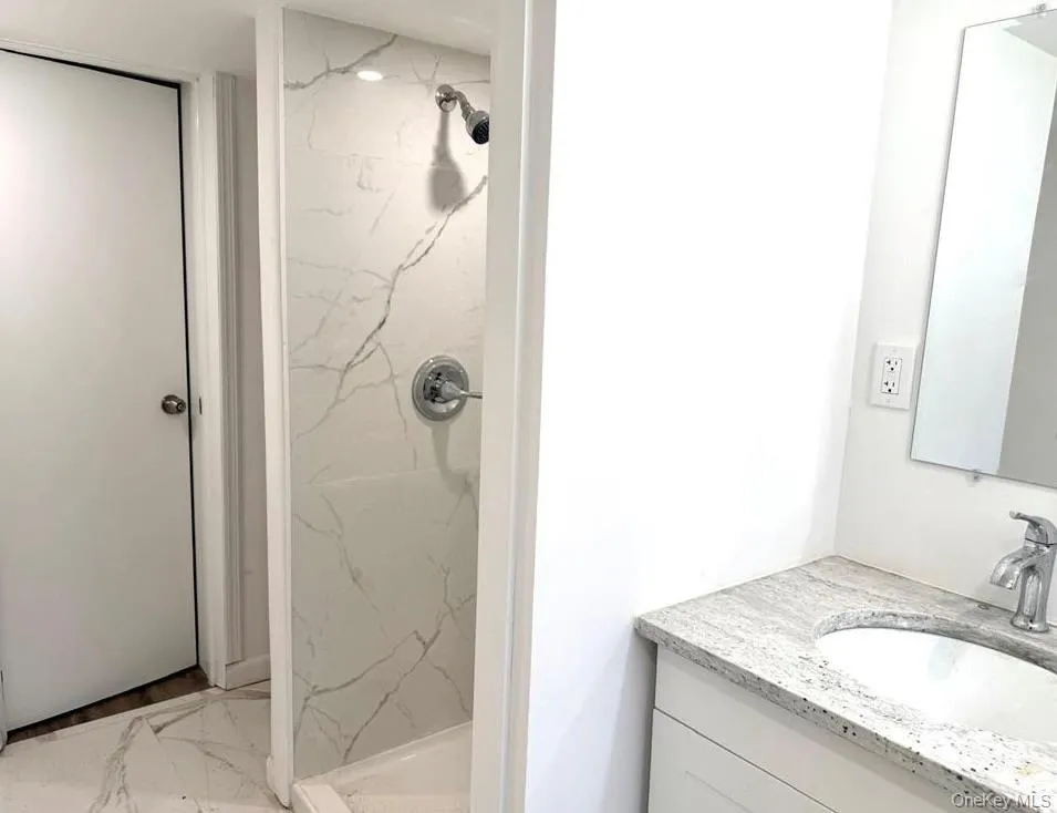 65 Florida Avenue, Hempstead, NY, 1 Bedroom Bedrooms, 9 Rooms Rooms,2 BathroomsBathrooms,Residential Lease,For Rent,Florida,0,1041240 65 Florida Avenue, Hempstead, NY, 1 Bedroom Bedrooms, 9 Rooms Rooms,2 BathroomsBathrooms,Residential Lease,For Rent,Florida,0,1041240