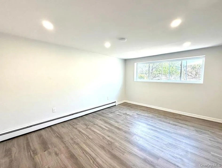 65 Florida Avenue, Hempstead, NY, 1 Bedroom Bedrooms, 9 Rooms Rooms,2 BathroomsBathrooms,Residential Lease,For Rent,Florida,0,1041240 65 Florida Avenue, Hempstead, NY, 1 Bedroom Bedrooms, 9 Rooms Rooms,2 BathroomsBathrooms,Residential Lease,For Rent,Florida,0,1041240
