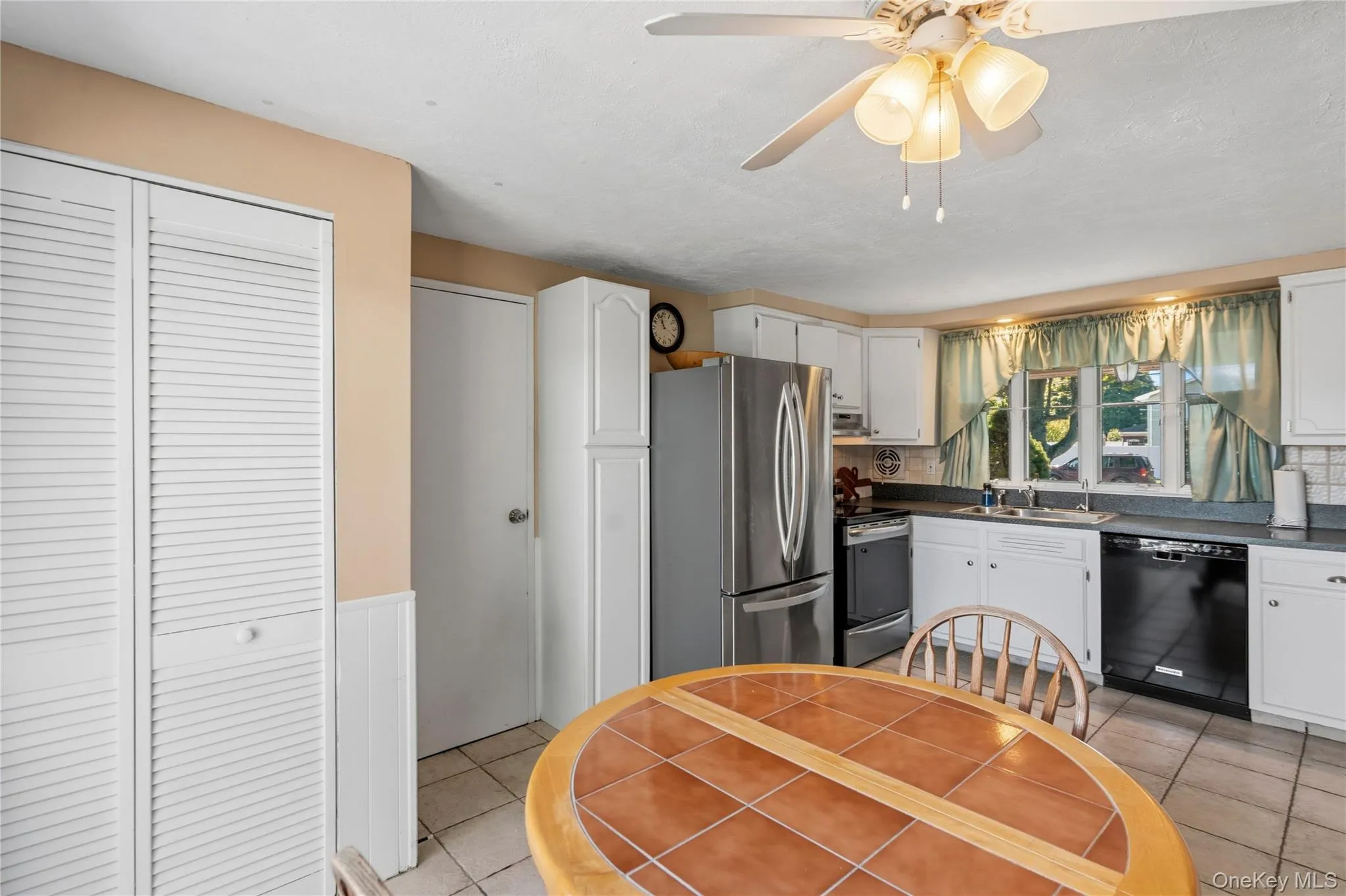 120 Budenos Drive, Islip, NY, 3 Bedrooms Bedrooms, 6 Rooms Rooms,1 BathroomBathrooms,Residential,For Rent,Budenos,0,1041248 120 Budenos Drive, Islip, NY, 3 Bedrooms Bedrooms, 6 Rooms Rooms,1 BathroomBathrooms,Residential,For Rent,Budenos,0,1041248