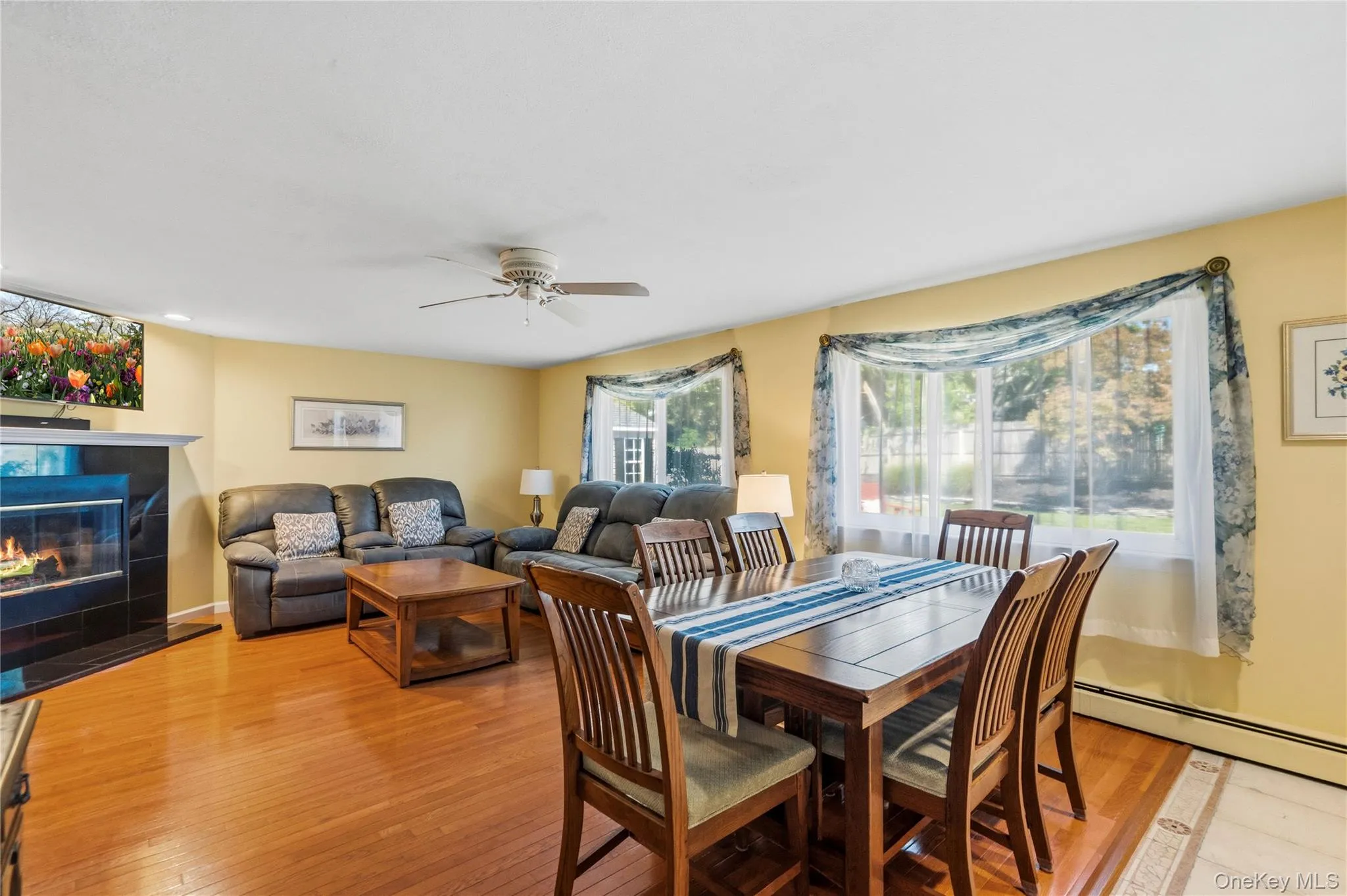 120 Budenos Drive, Islip, NY, 3 Bedrooms Bedrooms, 6 Rooms Rooms,1 BathroomBathrooms,Residential,For Rent,Budenos,0,1041248 120 Budenos Drive, Islip, NY, 3 Bedrooms Bedrooms, 6 Rooms Rooms,1 BathroomBathrooms,Residential,For Rent,Budenos,0,1041248