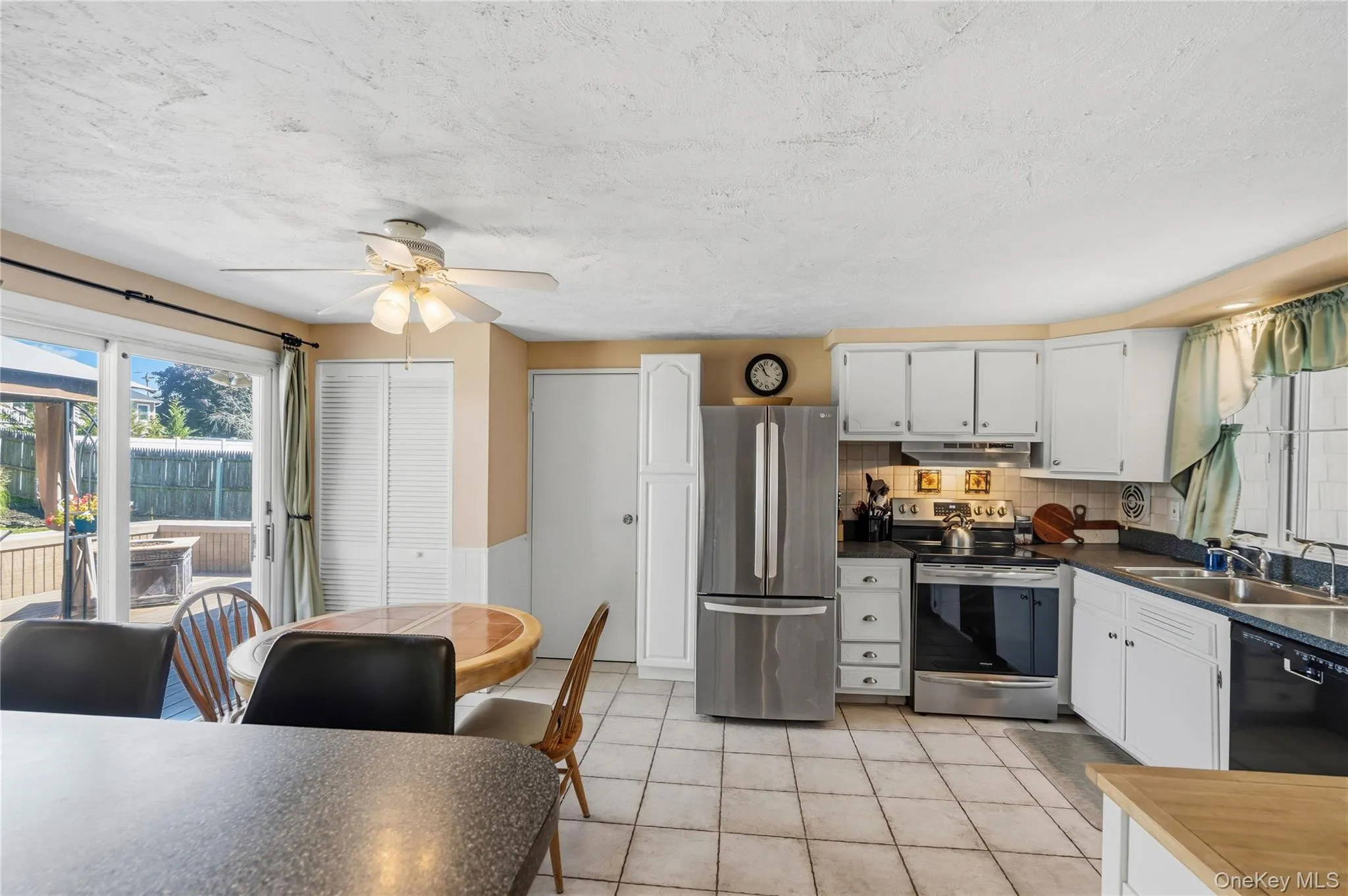 120 Budenos Drive, Islip, NY, 3 Bedrooms Bedrooms, 6 Rooms Rooms,1 BathroomBathrooms,Residential,For Rent,Budenos,0,1041248 120 Budenos Drive, Islip, NY, 3 Bedrooms Bedrooms, 6 Rooms Rooms,1 BathroomBathrooms,Residential,For Rent,Budenos,0,1041248