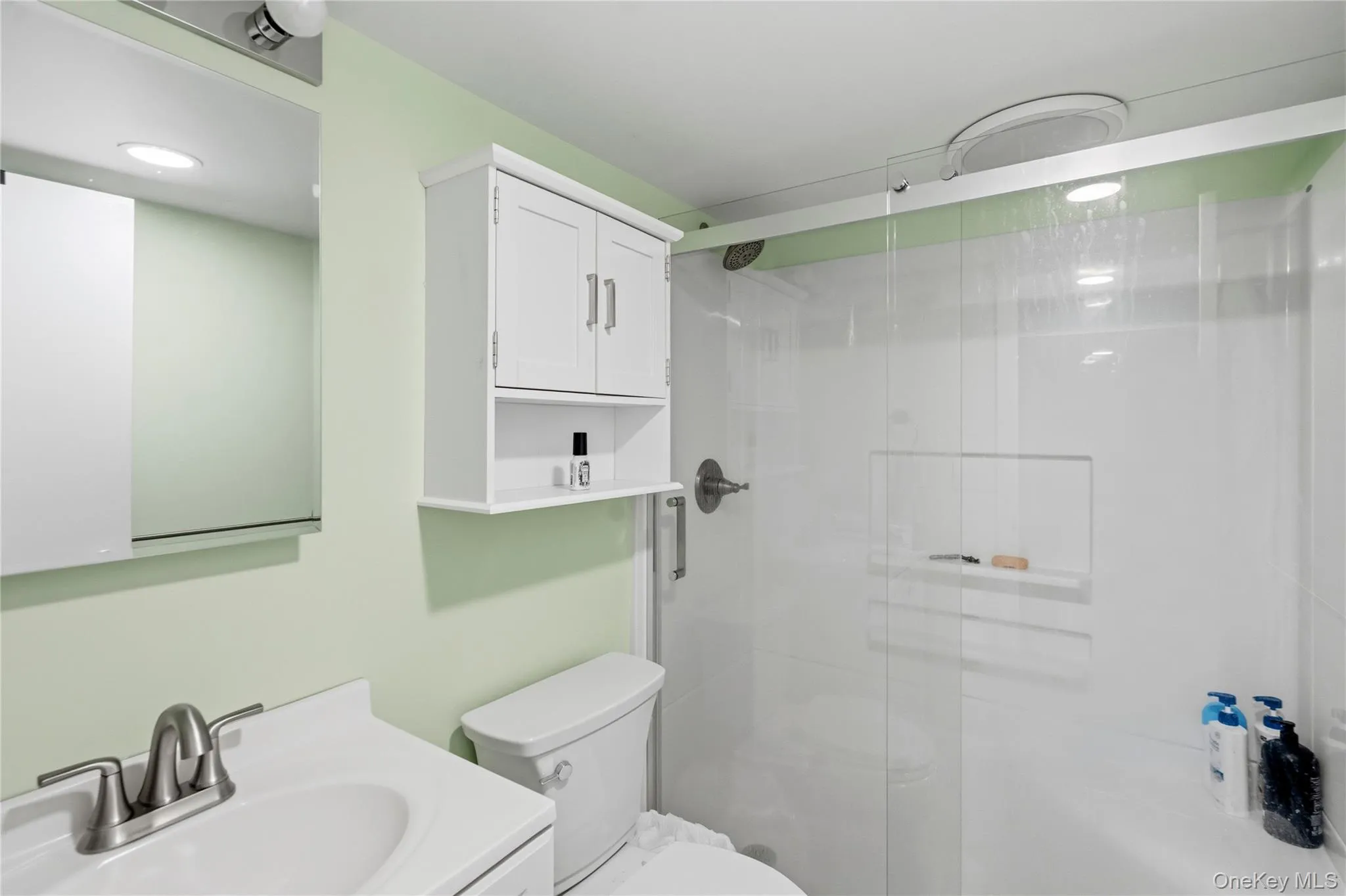 120 Budenos Drive, Islip, NY, 3 Bedrooms Bedrooms, 6 Rooms Rooms,1 BathroomBathrooms,Residential,For Rent,Budenos,0,1041248 120 Budenos Drive, Islip, NY, 3 Bedrooms Bedrooms, 6 Rooms Rooms,1 BathroomBathrooms,Residential,For Rent,Budenos,0,1041248