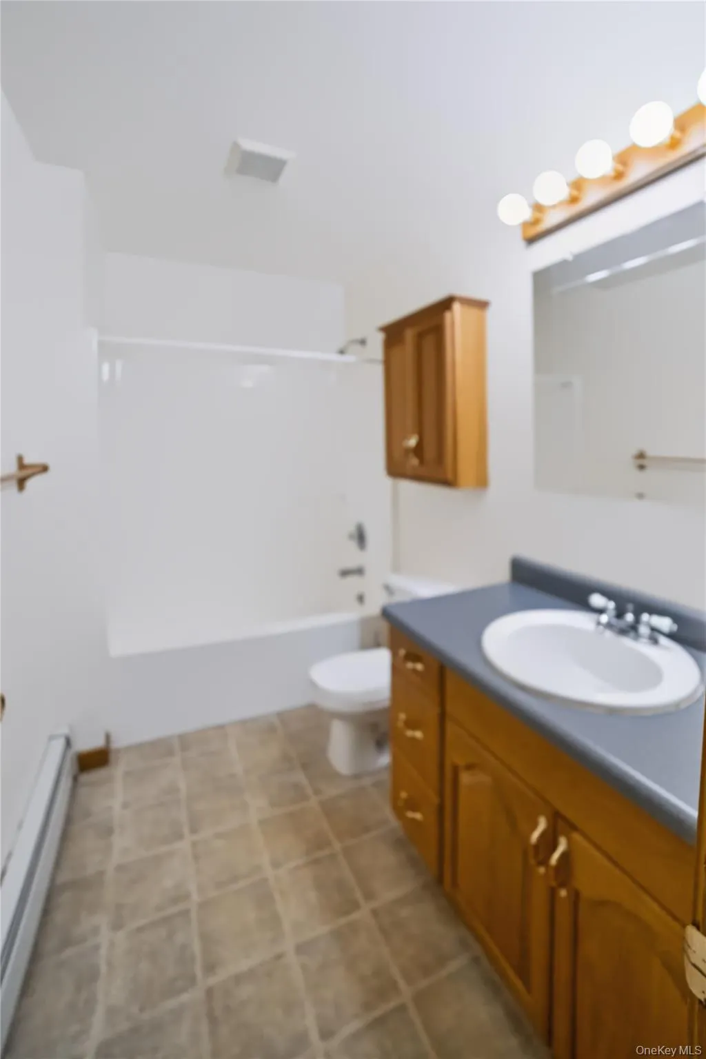 50 Station Road, Blooming Grove, NY, 4 Bedrooms Bedrooms, 10 Rooms Rooms,3 BathroomsBathrooms,Residential,For Rent,Station,0,1041249 50 Station Road, Blooming Grove, NY, 4 Bedrooms Bedrooms, 10 Rooms Rooms,3 BathroomsBathrooms,Residential,For Rent,Station,0,1041249