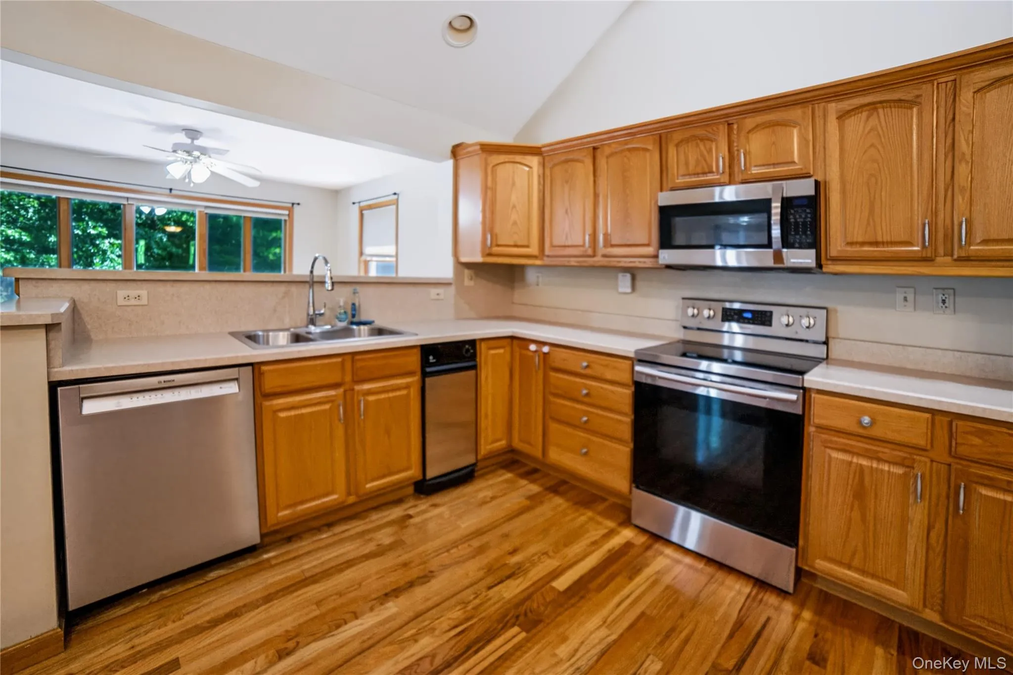 50 Station Road, Blooming Grove, NY, 4 Bedrooms Bedrooms, 10 Rooms Rooms,3 BathroomsBathrooms,Residential,For Rent,Station,0,1041249 50 Station Road, Blooming Grove, NY, 4 Bedrooms Bedrooms, 10 Rooms Rooms,3 BathroomsBathrooms,Residential,For Rent,Station,0,1041249