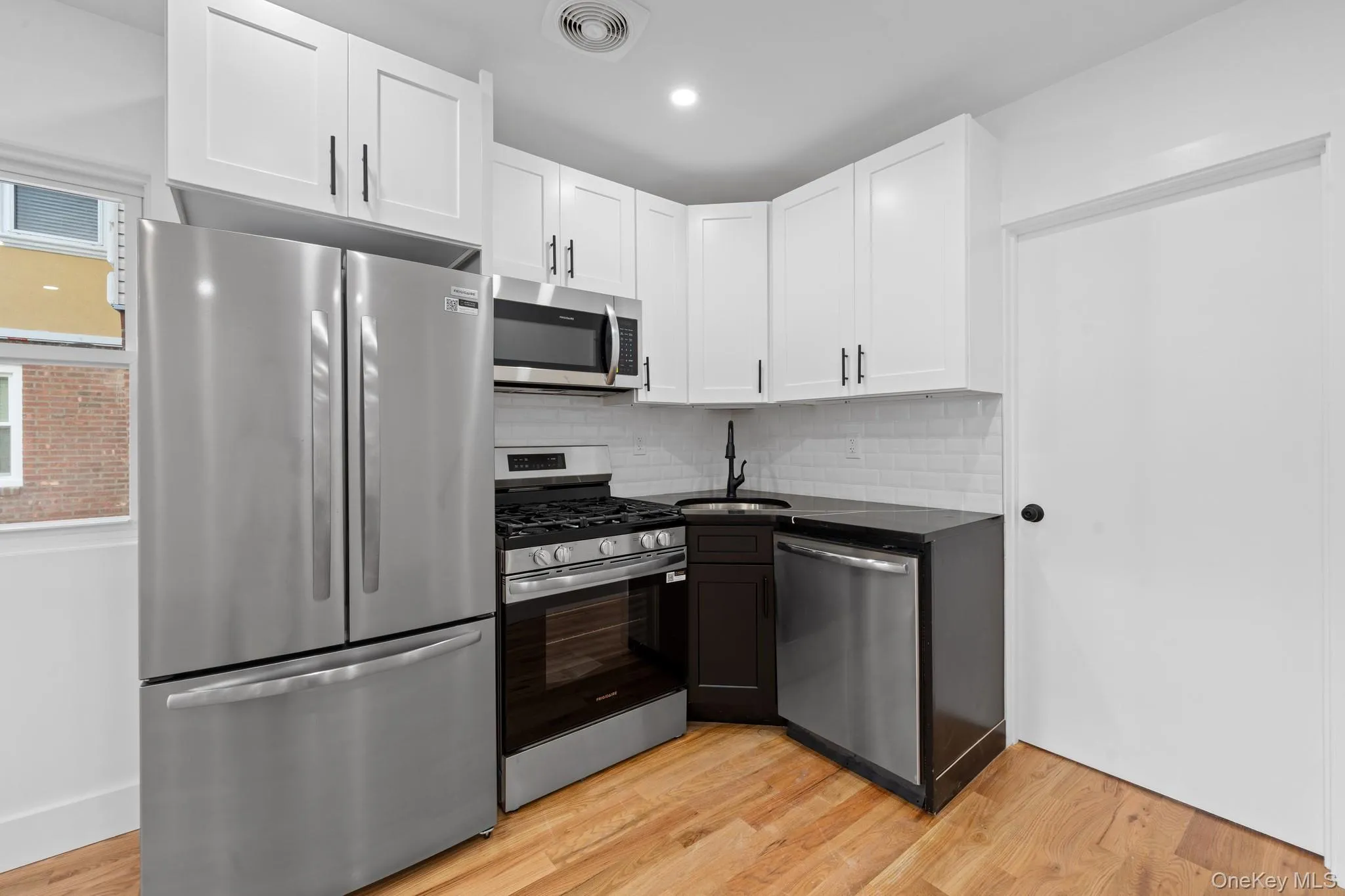 13049 232nd Street, New York, NY, 5 Bedrooms Bedrooms, 12 Rooms Rooms,3 BathroomsBathrooms,Residential,For Rent,232nd,0,1041250 13049 232nd Street, New York, NY, 5 Bedrooms Bedrooms, 12 Rooms Rooms,3 BathroomsBathrooms,Residential,For Rent,232nd,0,1041250