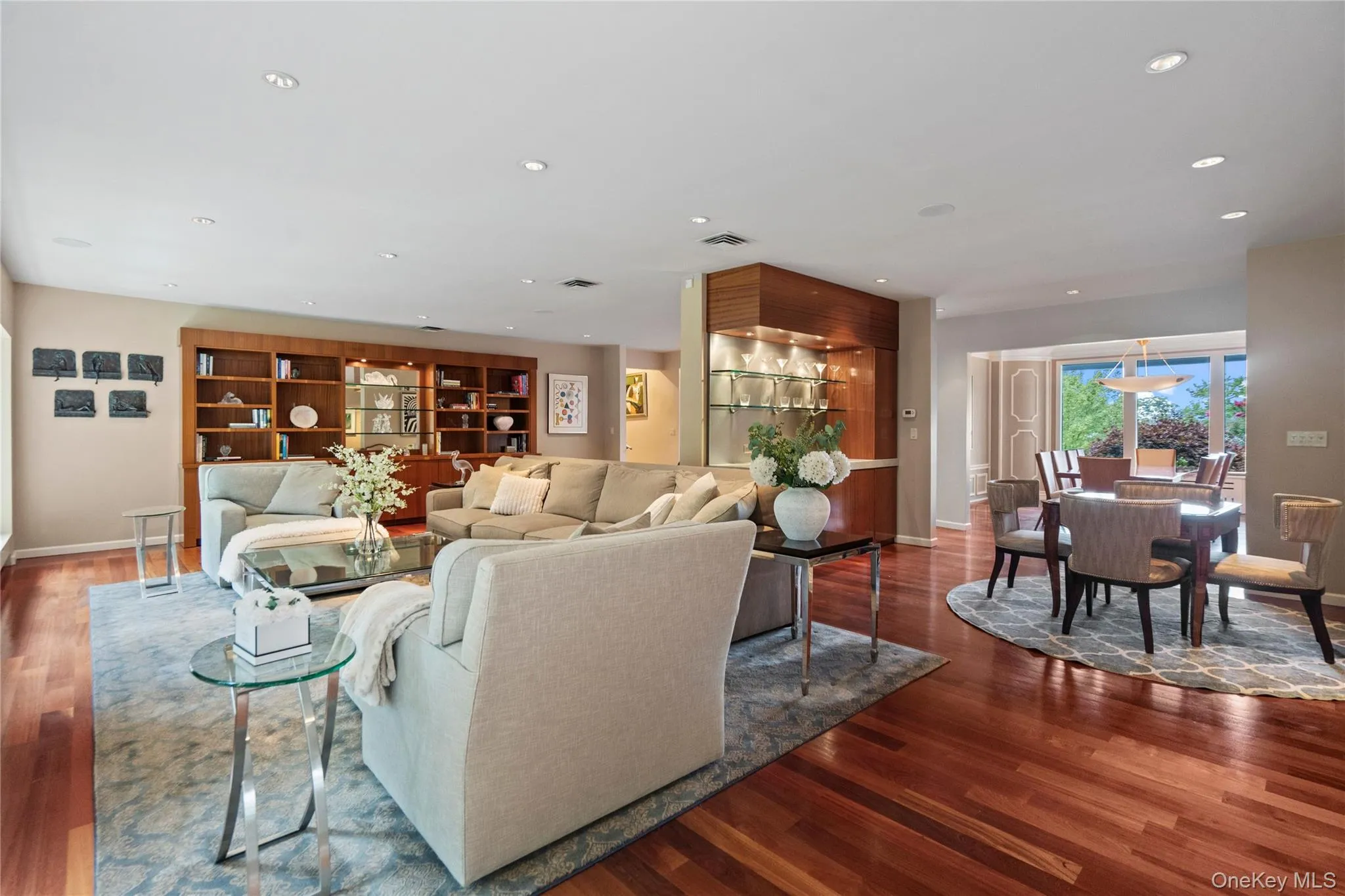 18 Lake Road, North Hempstead, NY, 5 Bedrooms Bedrooms, 13 Rooms Rooms,4 BathroomsBathrooms,Residential,For Rent,Lake,0,1041251 18 Lake Road, North Hempstead, NY, 5 Bedrooms Bedrooms, 13 Rooms Rooms,4 BathroomsBathrooms,Residential,For Rent,Lake,0,1041251