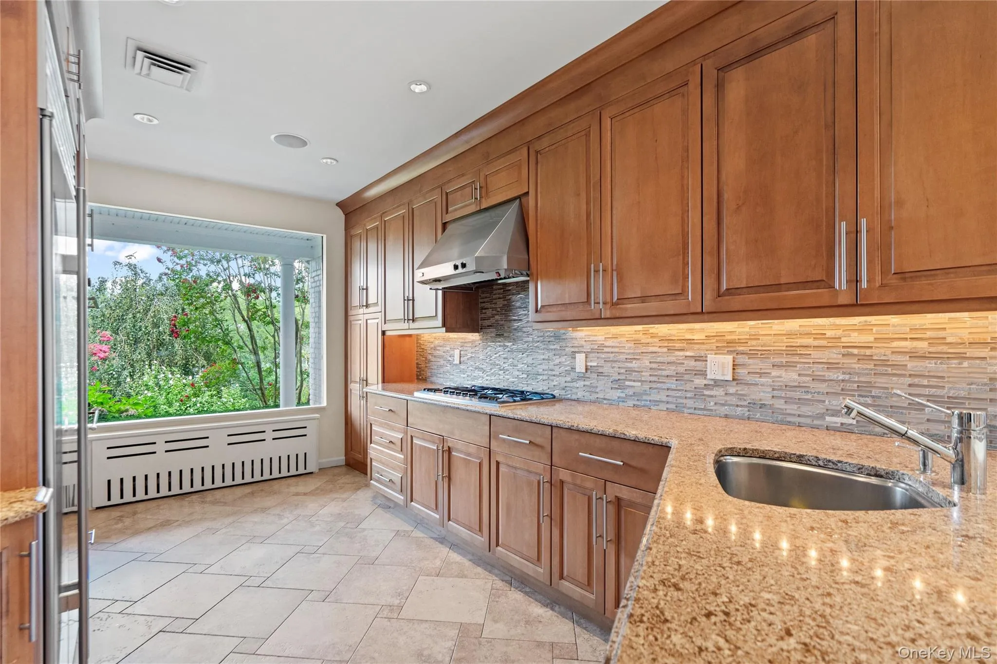 18 Lake Road, North Hempstead, NY, 5 Bedrooms Bedrooms, 13 Rooms Rooms,4 BathroomsBathrooms,Residential,For Rent,Lake,0,1041251 18 Lake Road, North Hempstead, NY, 5 Bedrooms Bedrooms, 13 Rooms Rooms,4 BathroomsBathrooms,Residential,For Rent,Lake,0,1041251