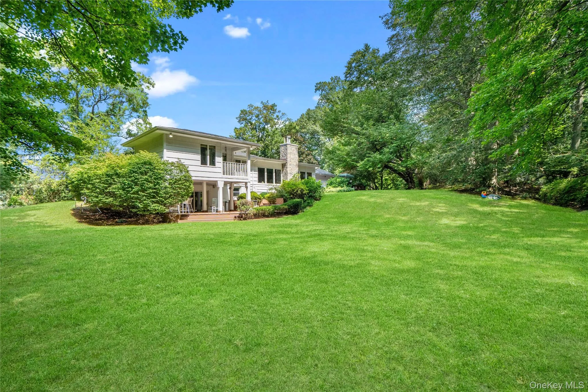 18 Lake Road, North Hempstead, NY, 5 Bedrooms Bedrooms, 13 Rooms Rooms,4 BathroomsBathrooms,Residential,For Rent,Lake,0,1041251 18 Lake Road, North Hempstead, NY, 5 Bedrooms Bedrooms, 13 Rooms Rooms,4 BathroomsBathrooms,Residential,For Rent,Lake,0,1041251